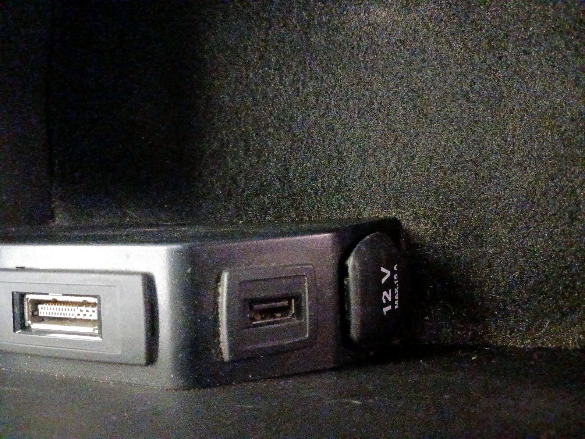 Thumbnail: 2016 Mercedes-Benz SLK - 18