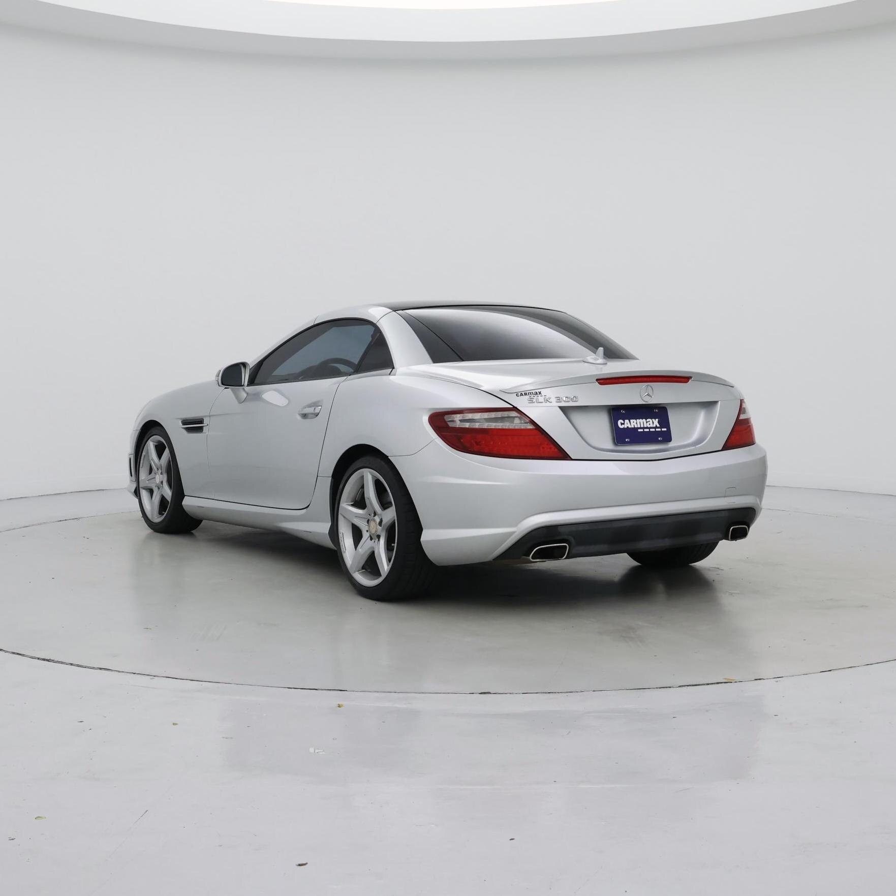 Thumbnail: 2016 Mercedes-Benz SLK - 2