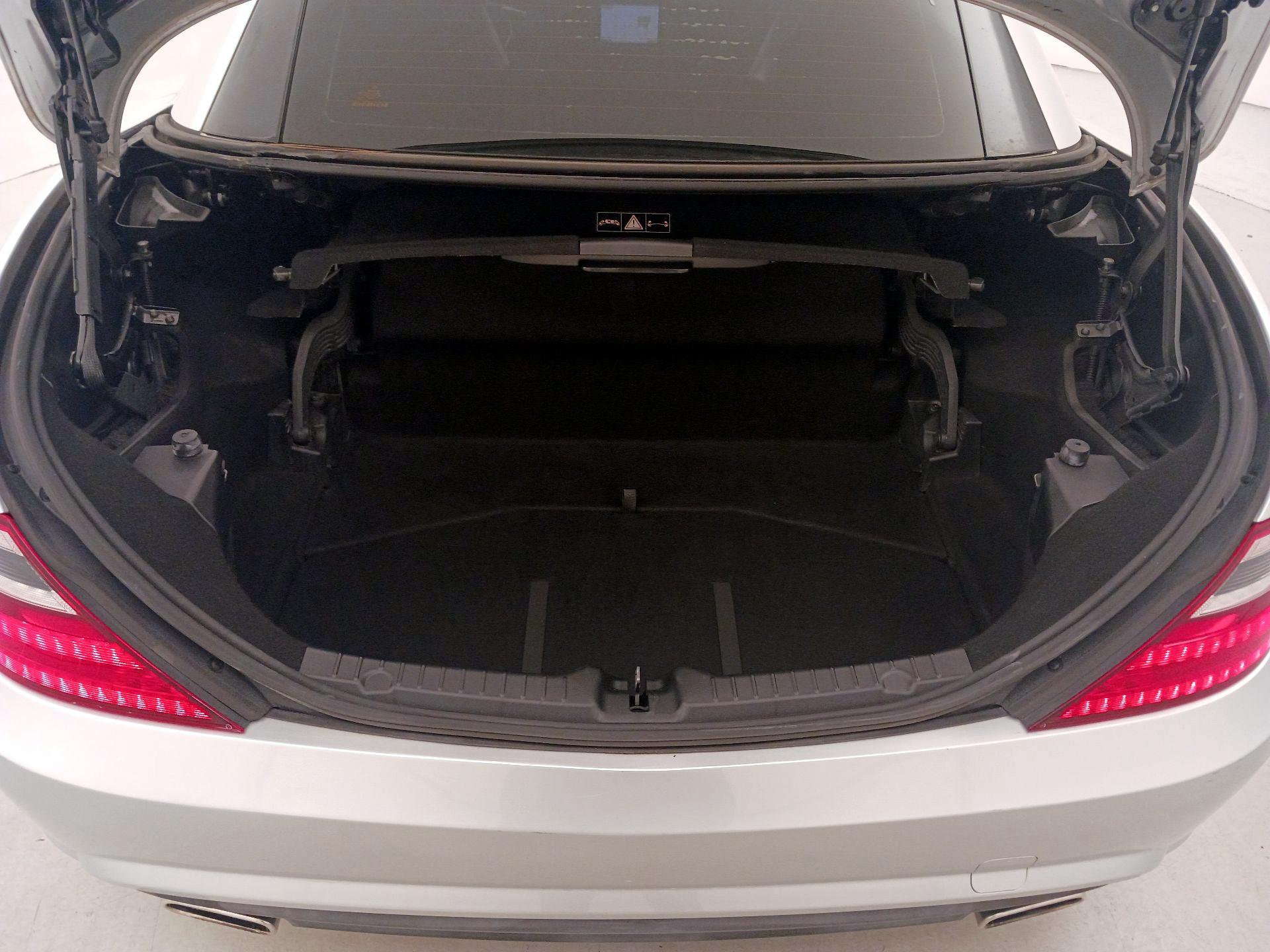 Thumbnail: 2016 Mercedes-Benz SLK - 19