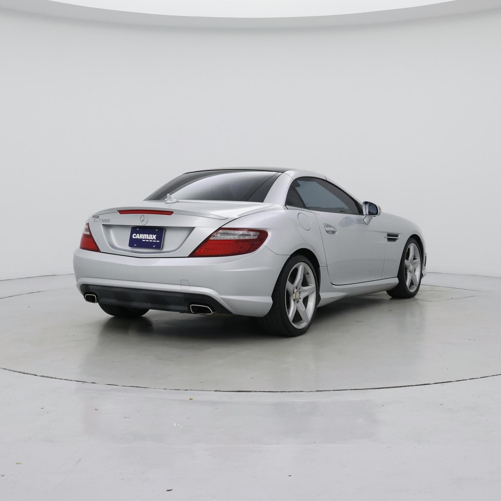 Thumbnail: 2016 Mercedes-Benz SLK - 8