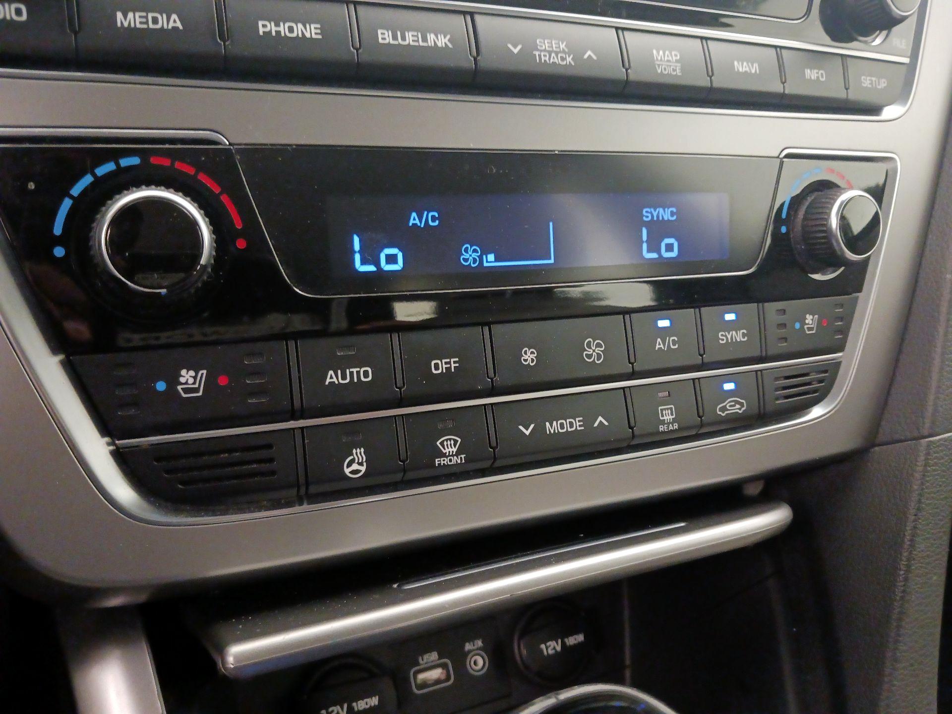 Thumbnail: 2015 Hyundai Sonata - 16