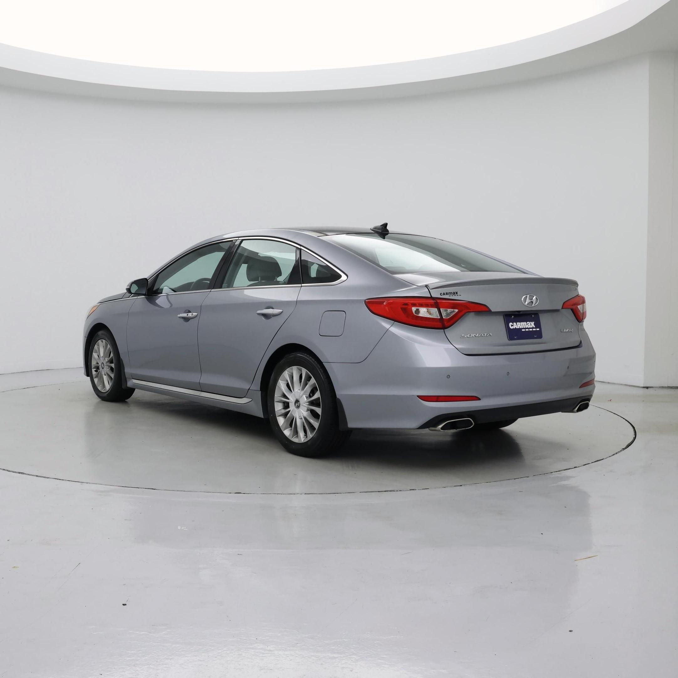 Thumbnail: 2015 Hyundai Sonata - 2