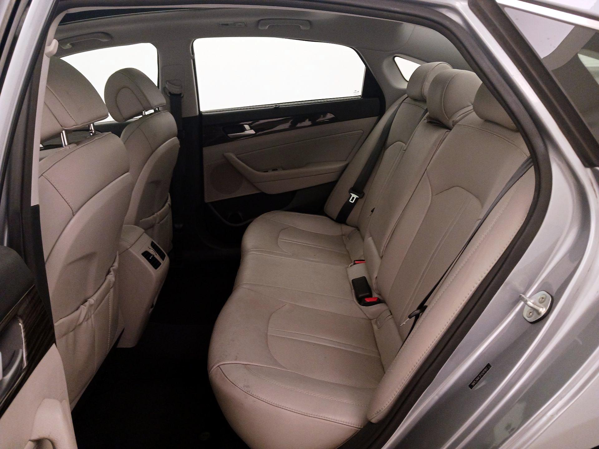 Thumbnail: 2015 Hyundai Sonata - 20