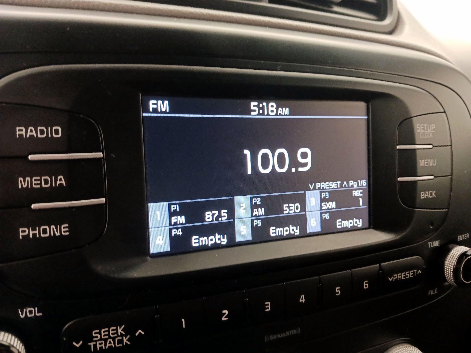 Thumbnail: 2017 Kia Soul - 14