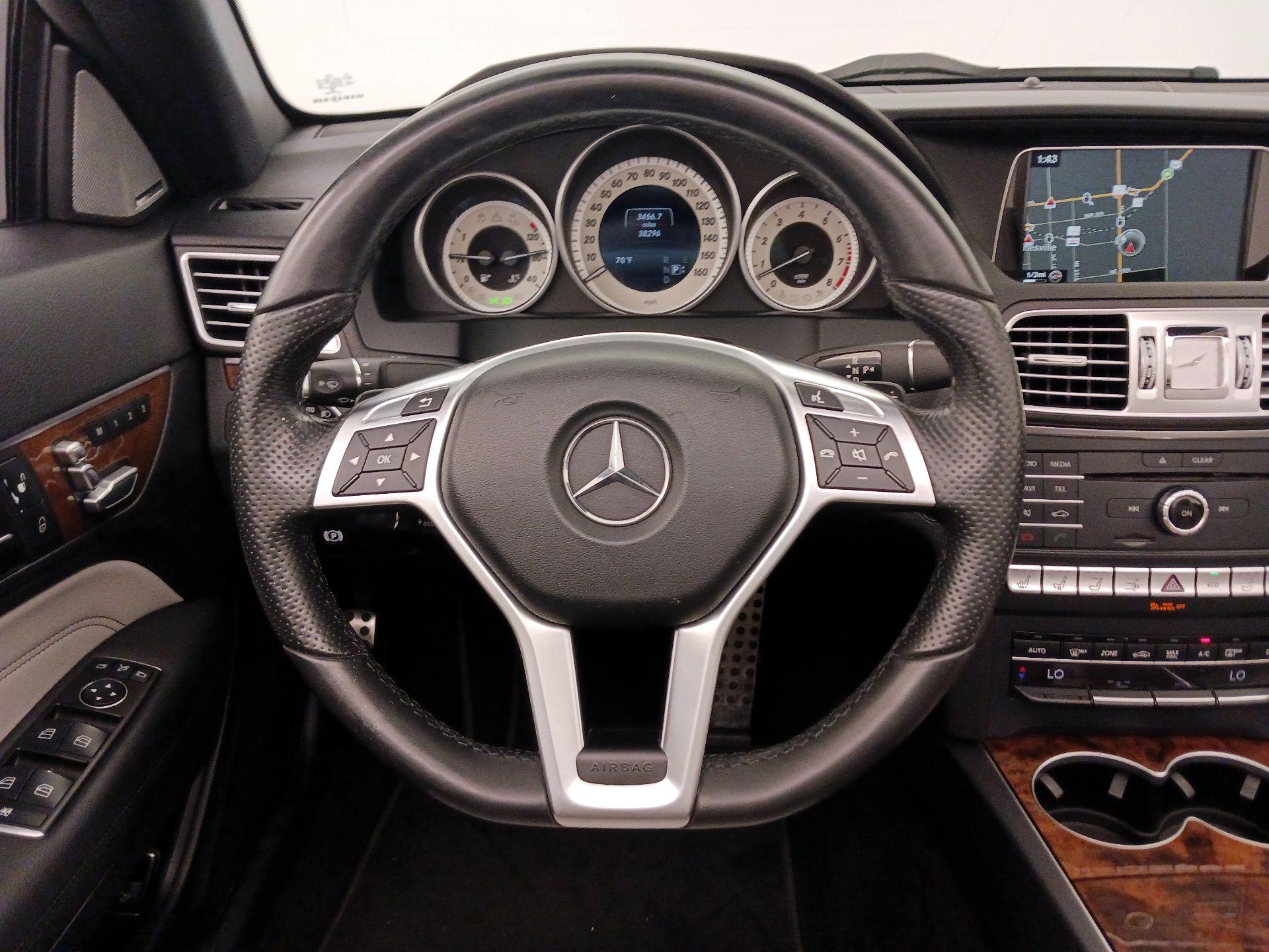 Thumbnail: 2016 Mercedes-Benz E-Class - 10