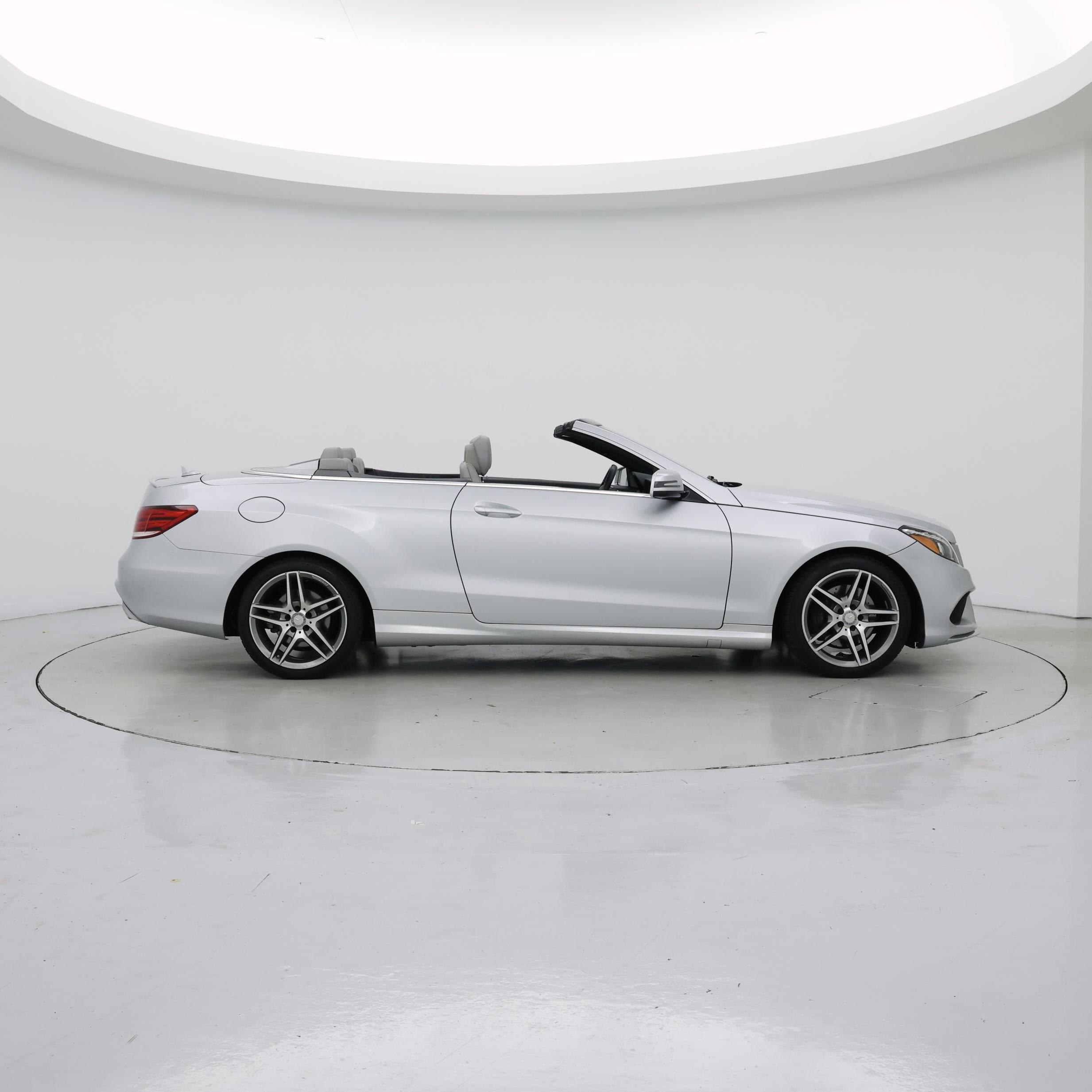 Thumbnail: 2016 Mercedes-Benz E-Class - 7