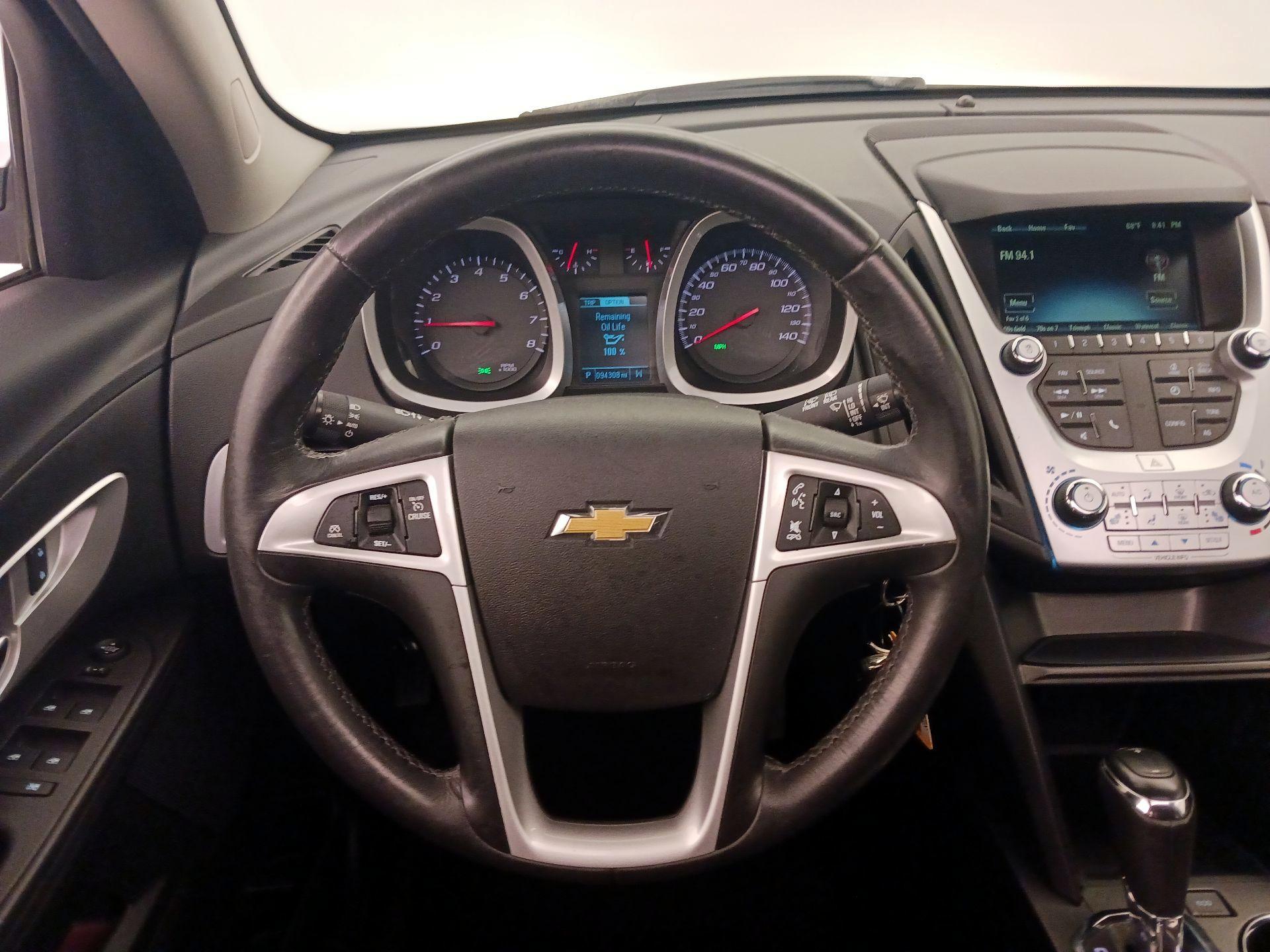 Thumbnail: 2017 Chevrolet Equinox - 10