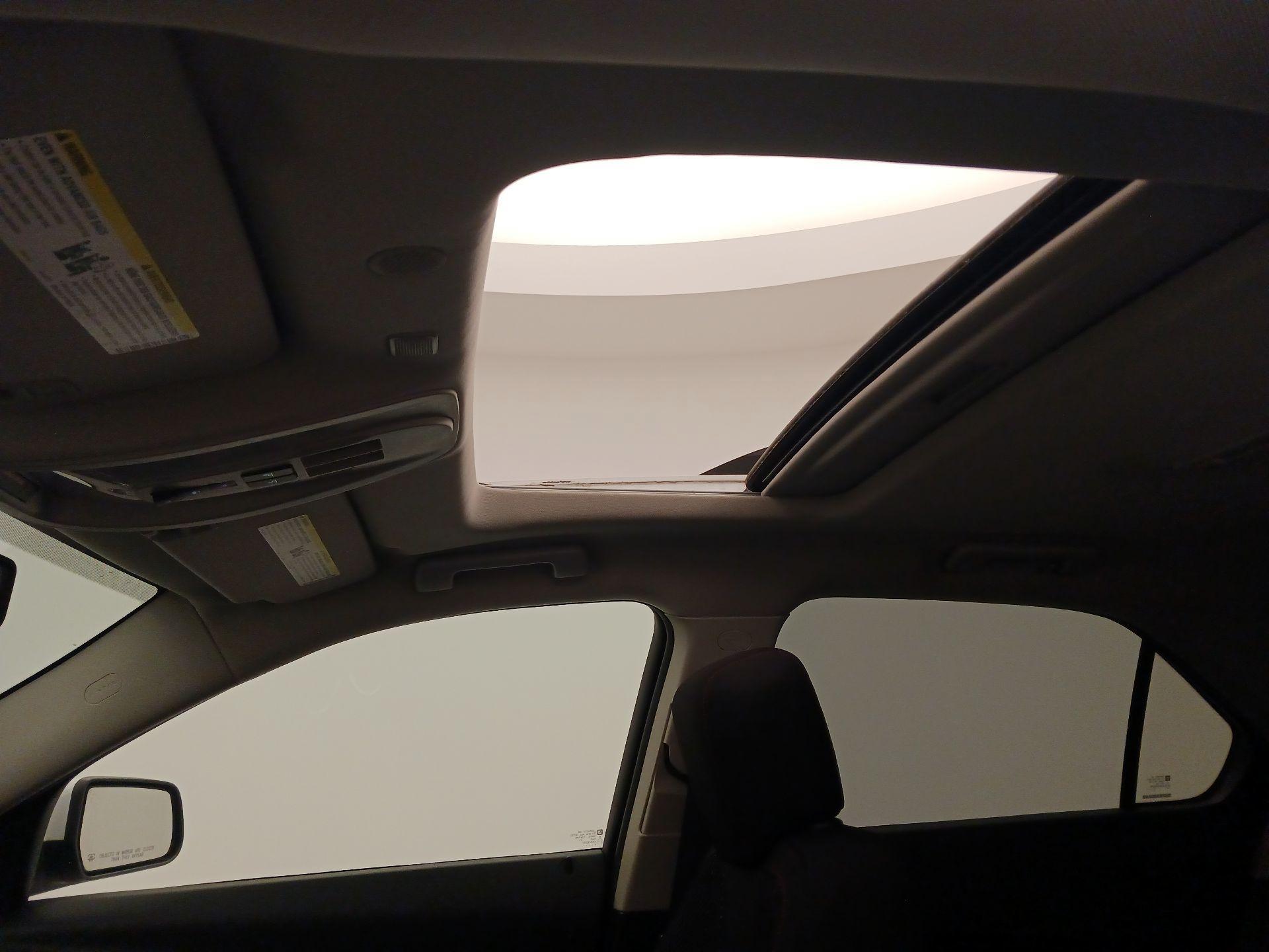 Thumbnail: 2017 Chevrolet Equinox - 18