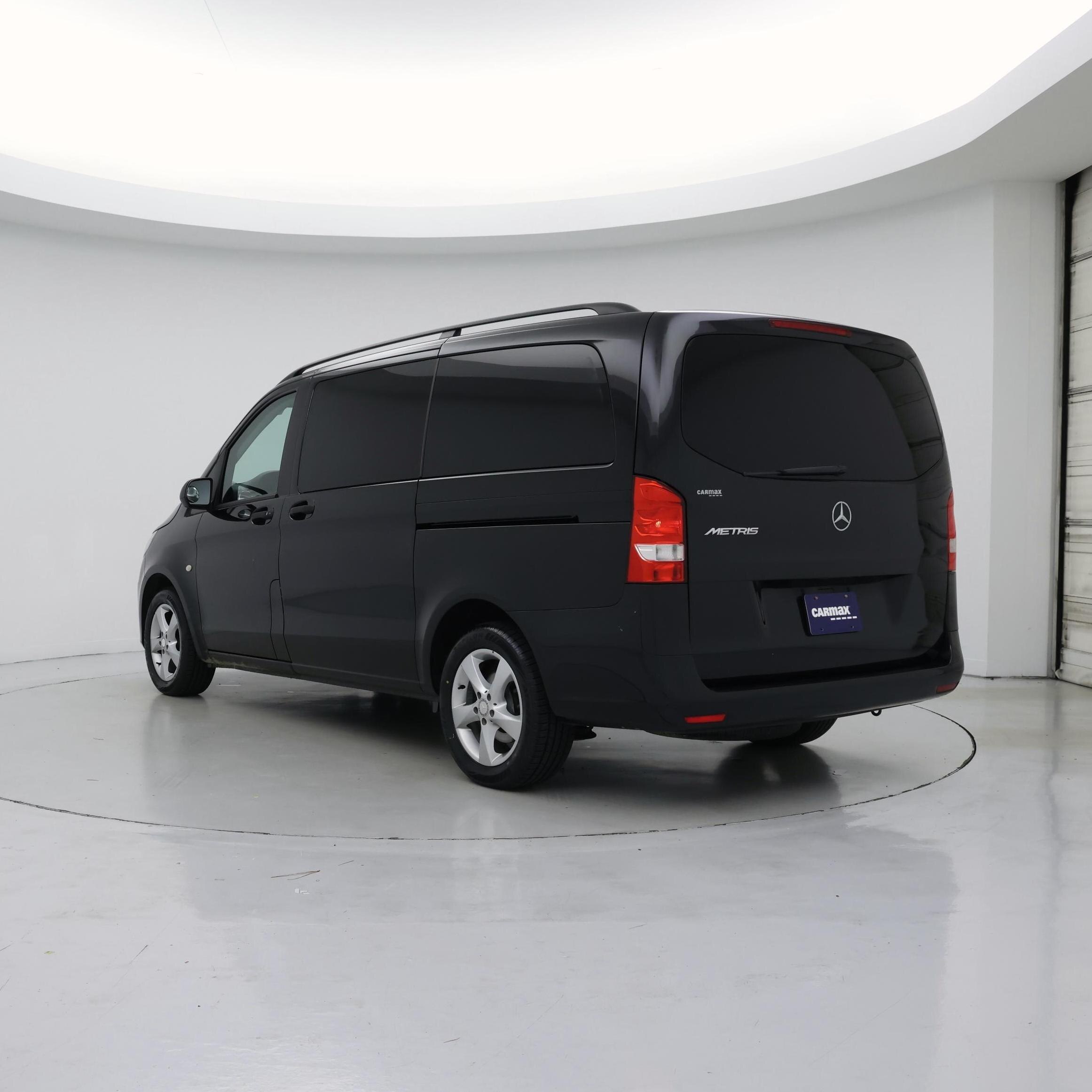 Thumbnail: 2016 Mercedes-Benz Metris - 2