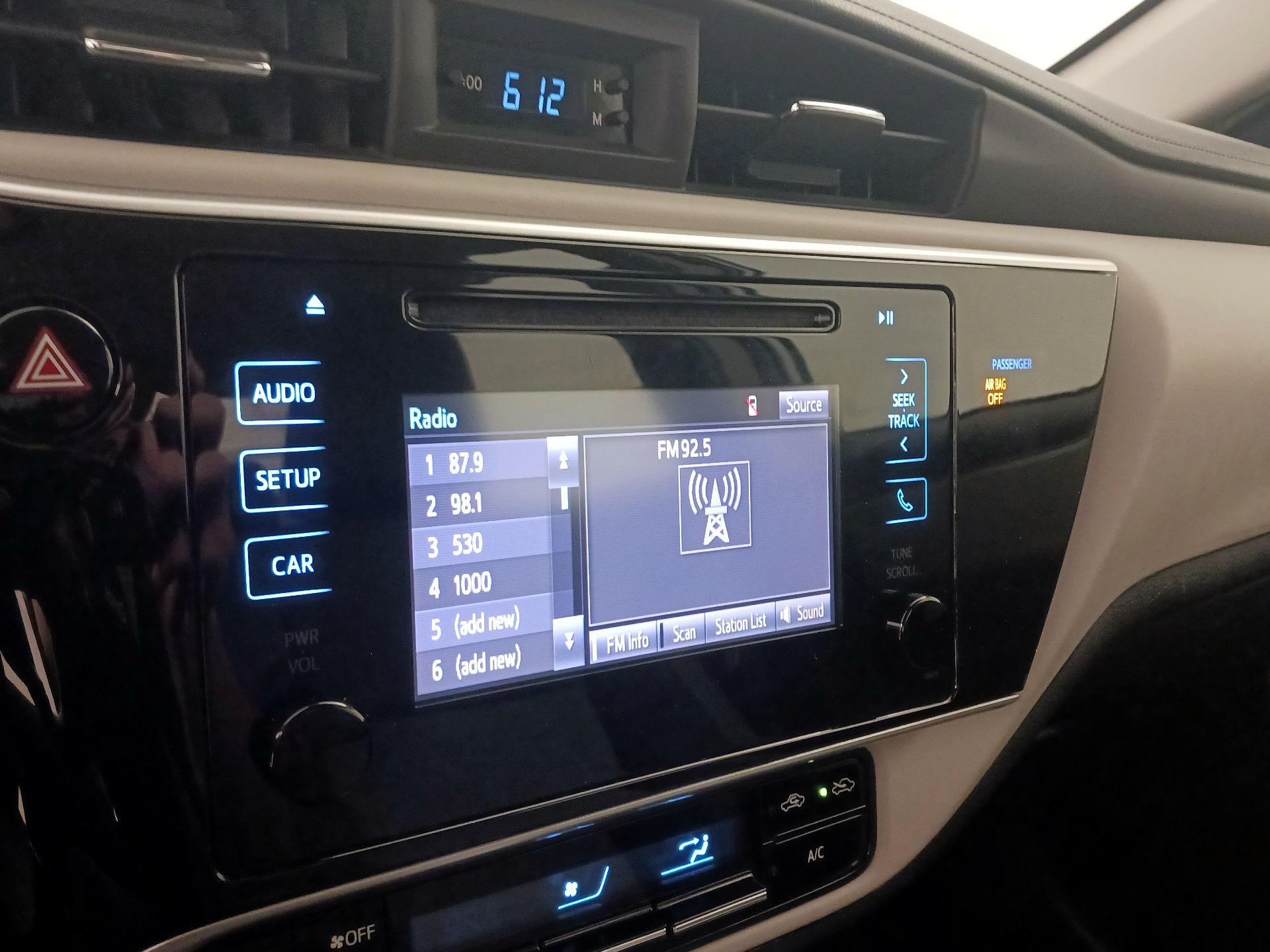 Thumbnail: 2019 Toyota Corolla - 15