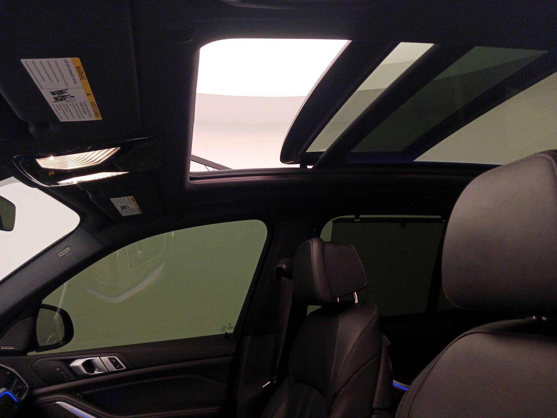 Thumbnail: 2021 BMW X5 - 20