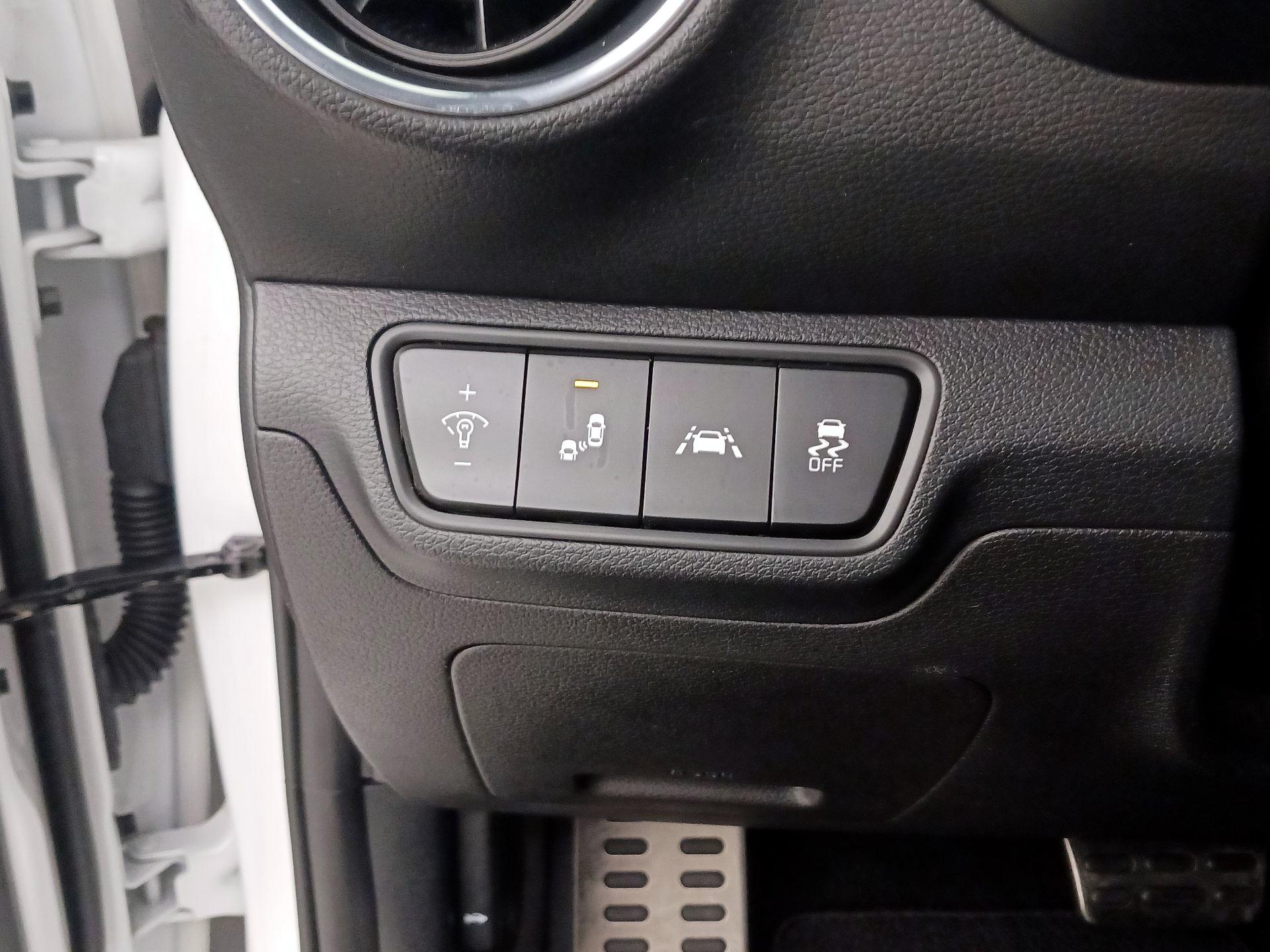 Thumbnail: 2021 Kia Forte - 13