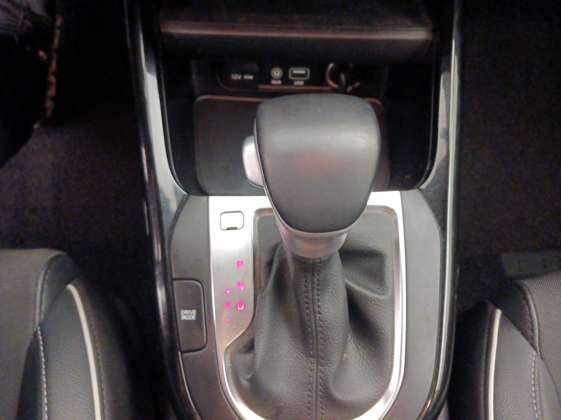 Thumbnail: 2021 Kia Forte - 17