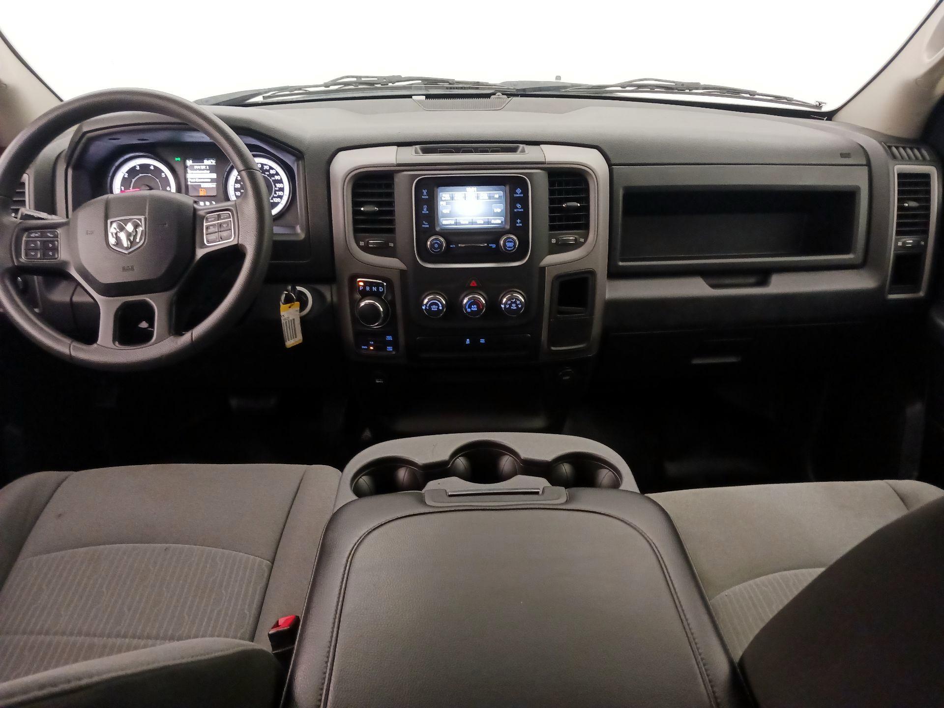 Thumbnail: 2023 RAM 1500 Classic - 9