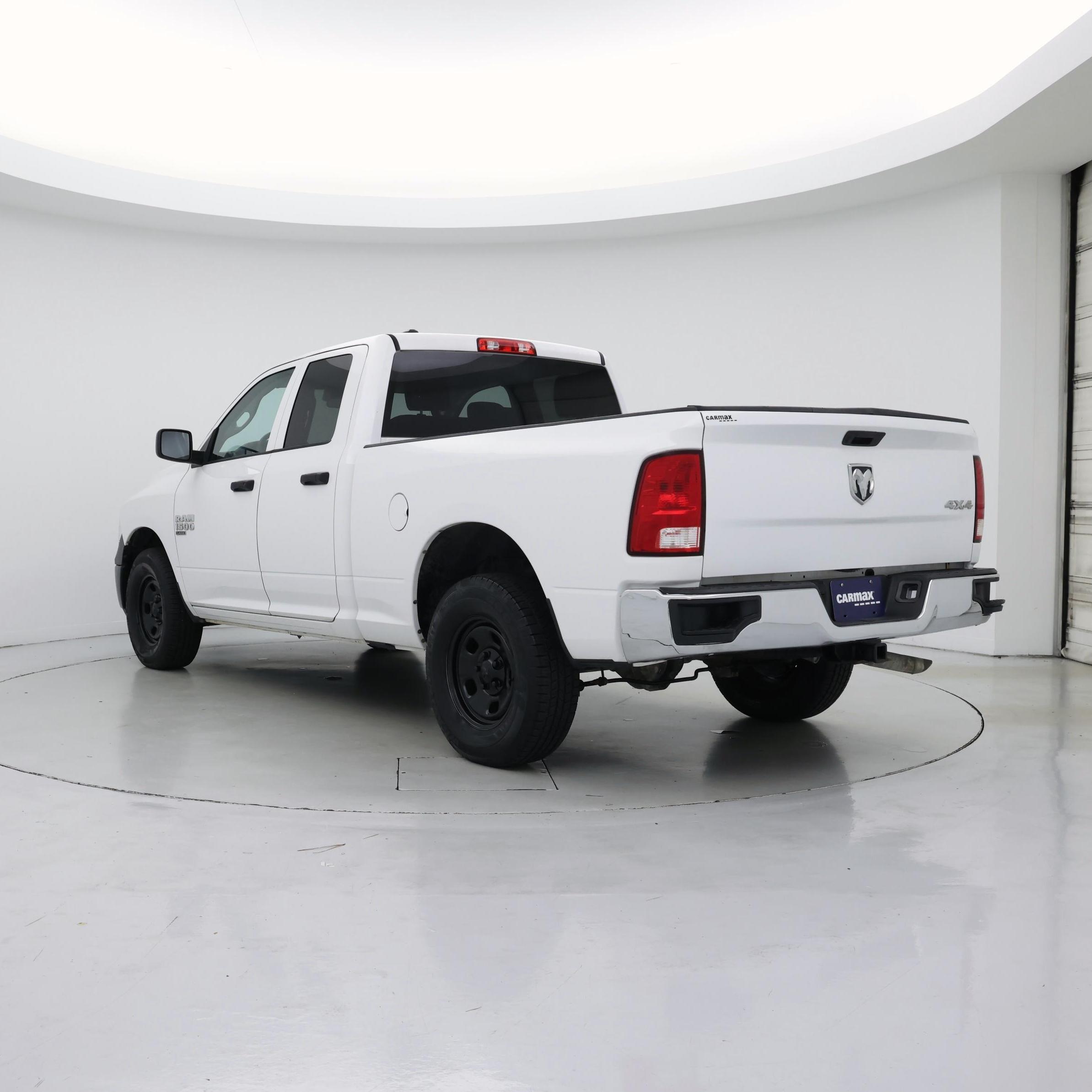 Thumbnail: 2023 RAM 1500 Classic - 2