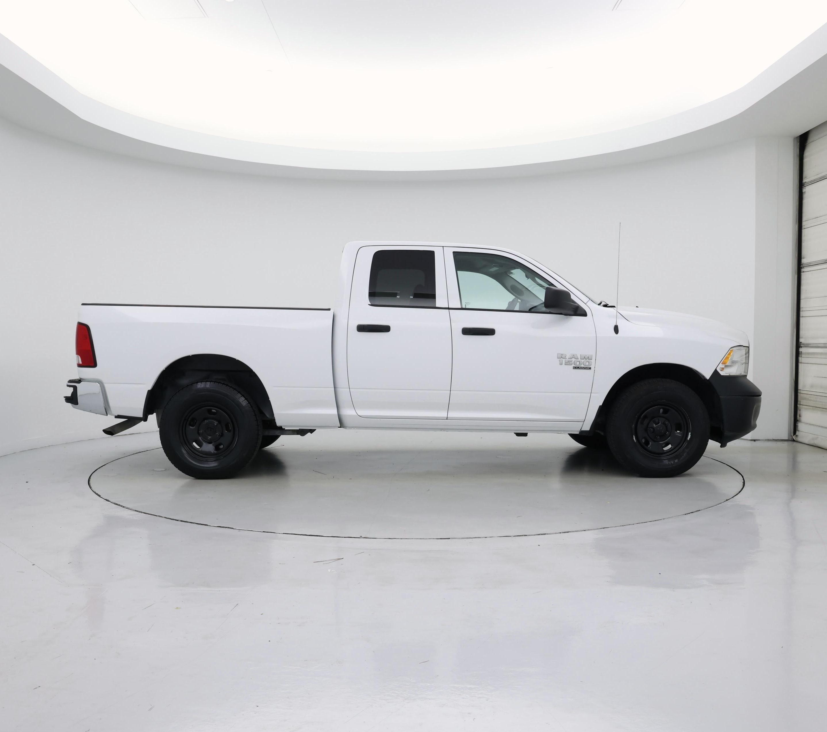 Thumbnail: 2023 RAM 1500 Classic - 7