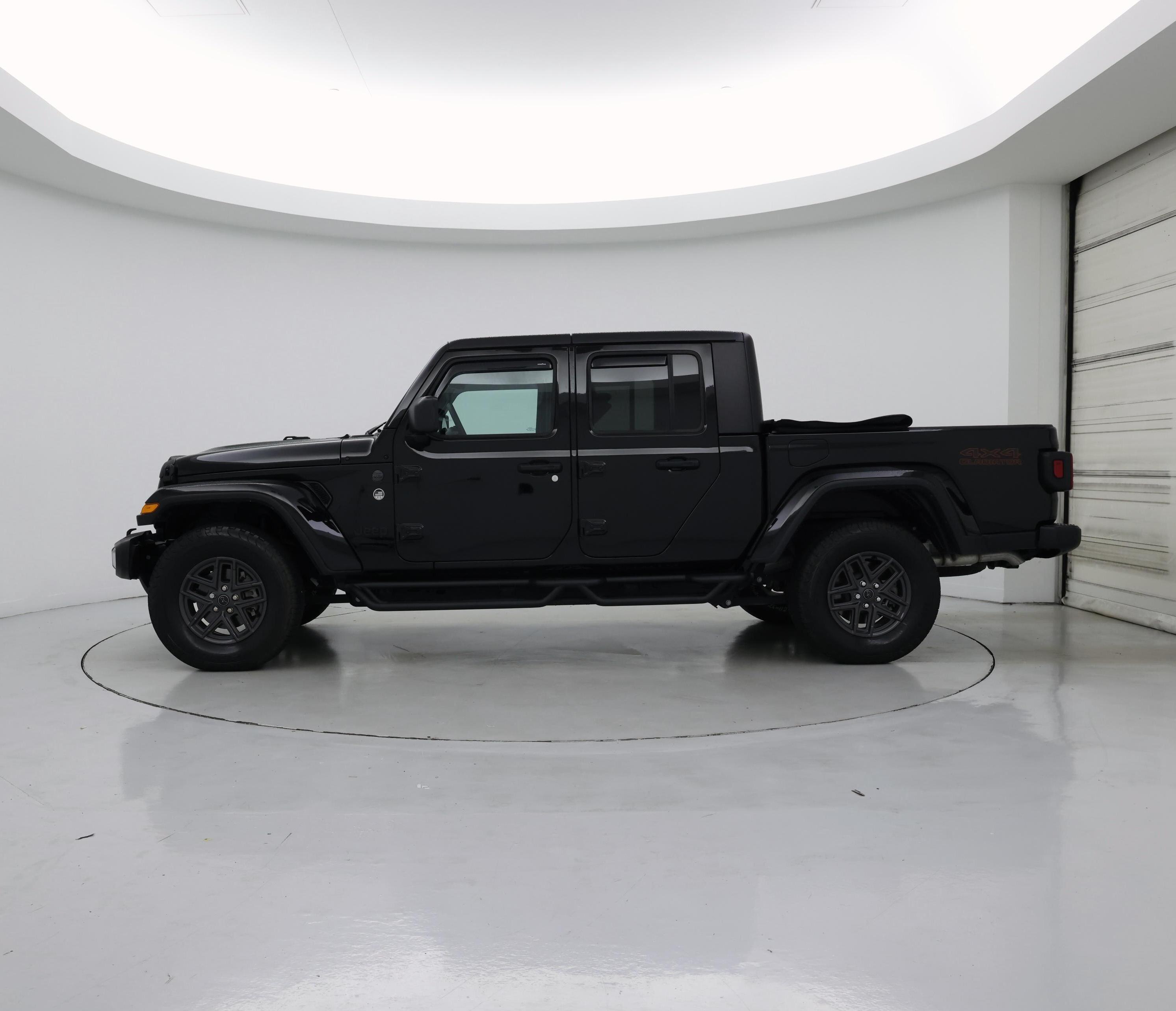 Thumbnail: 2024 Jeep Gladiator - 3
