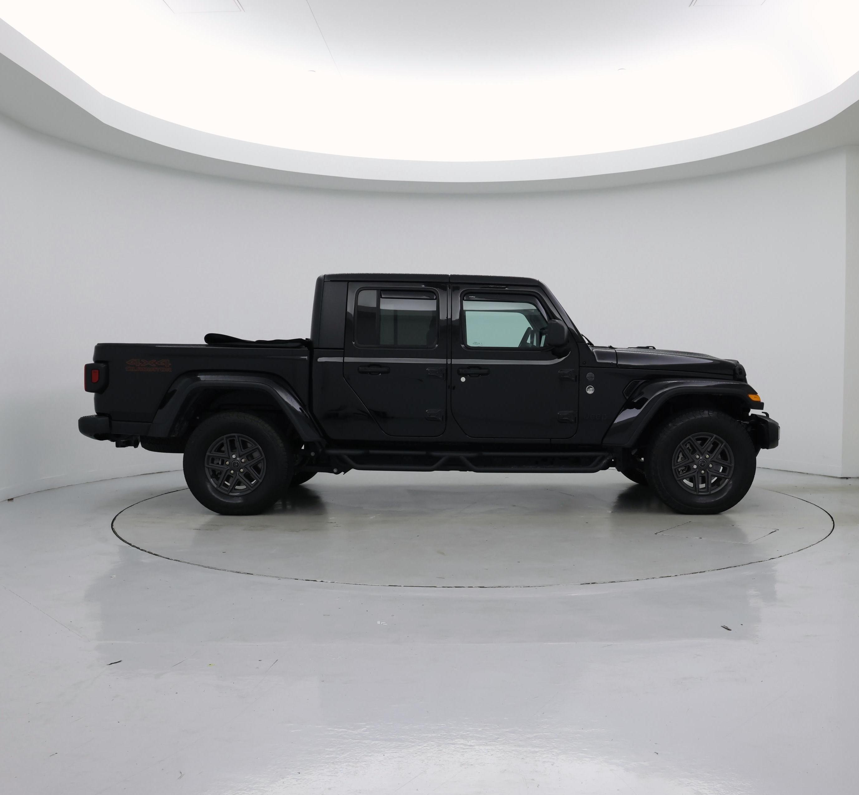 Thumbnail: 2024 Jeep Gladiator - 7
