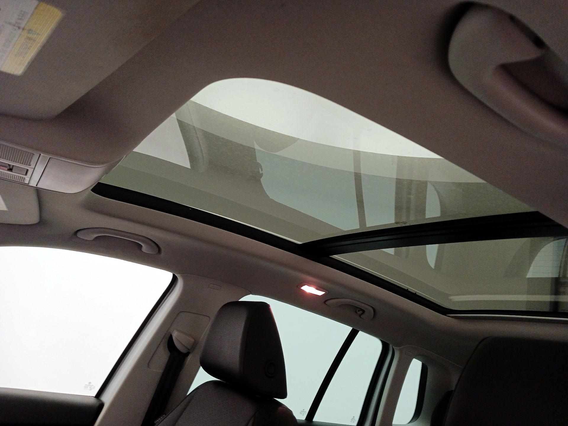 Thumbnail: 2016 Volkswagen Tiguan - 20