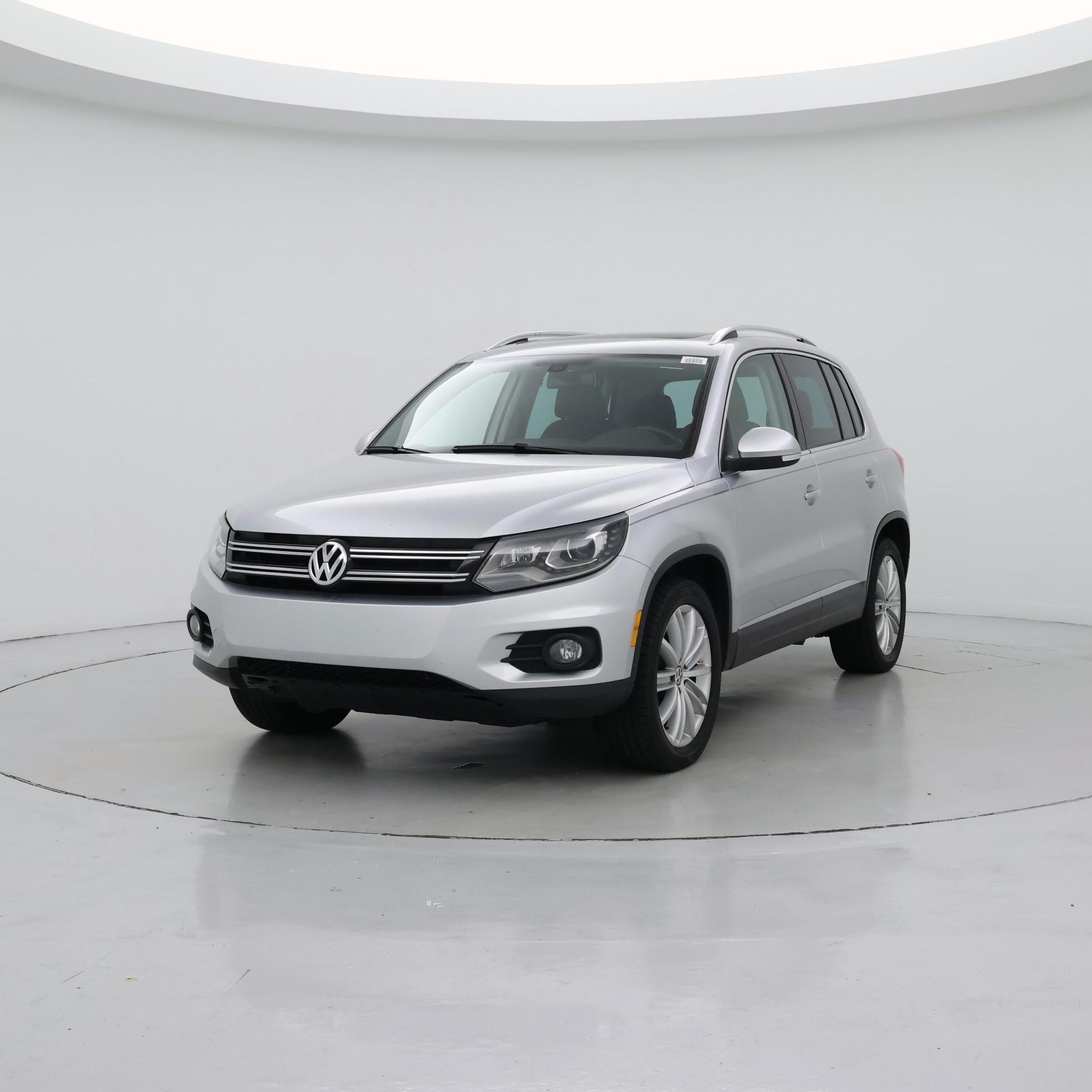 Thumbnail: 2016 Volkswagen Tiguan - 4