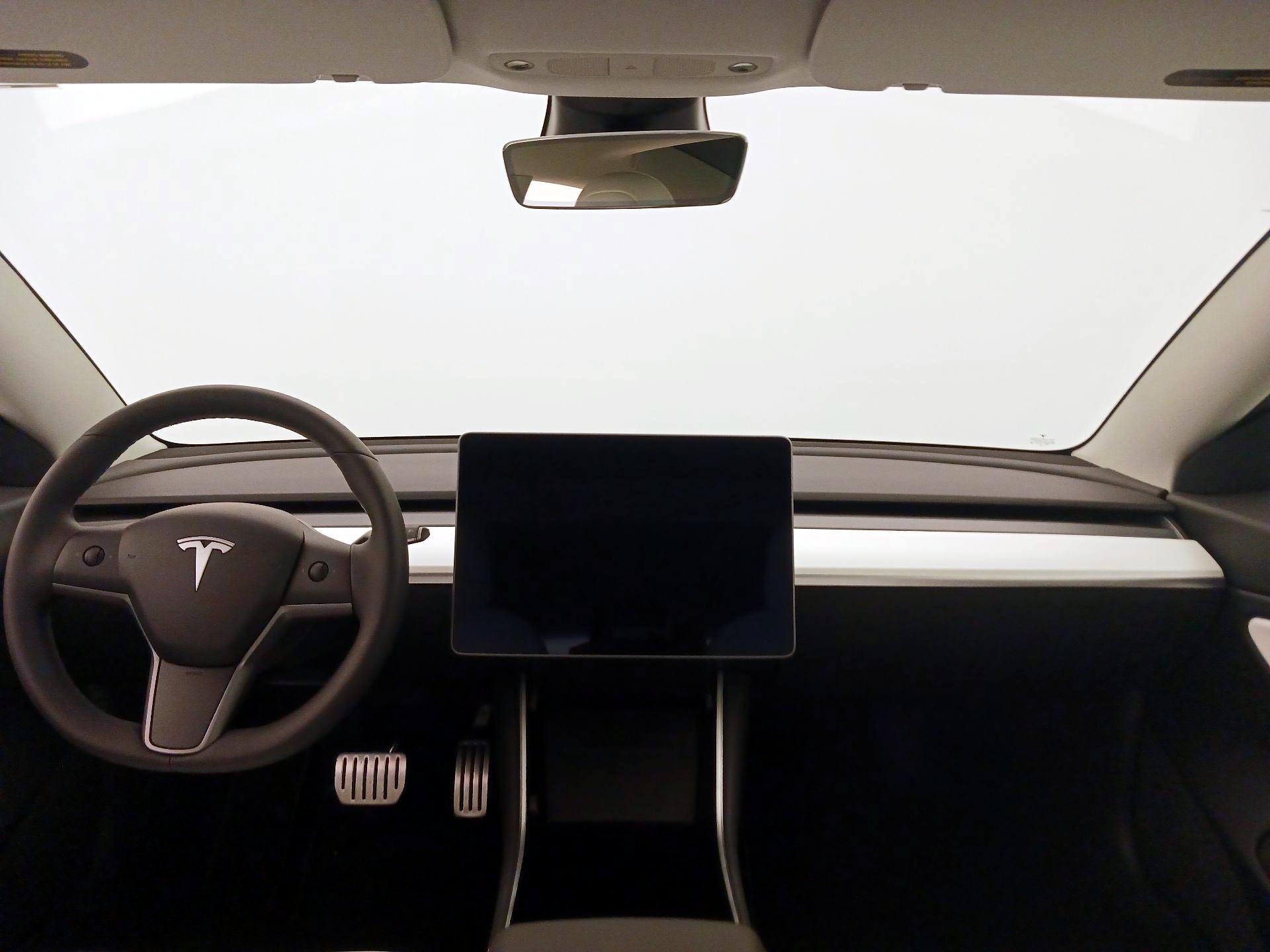 Thumbnail: 2020 Tesla Model 3 - 9