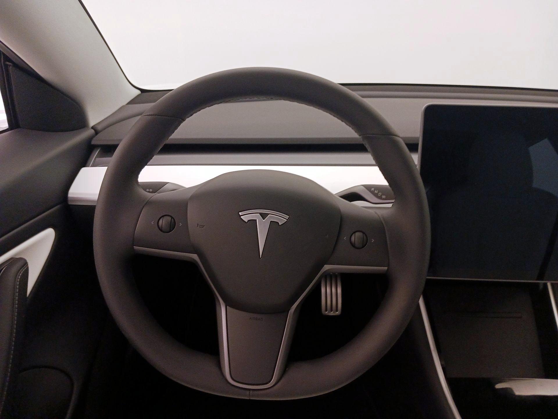 Thumbnail: 2020 Tesla Model 3 - 10