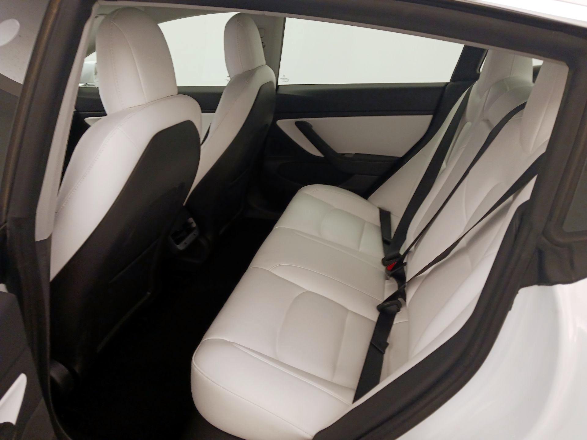 Thumbnail: 2020 Tesla Model 3 - 20