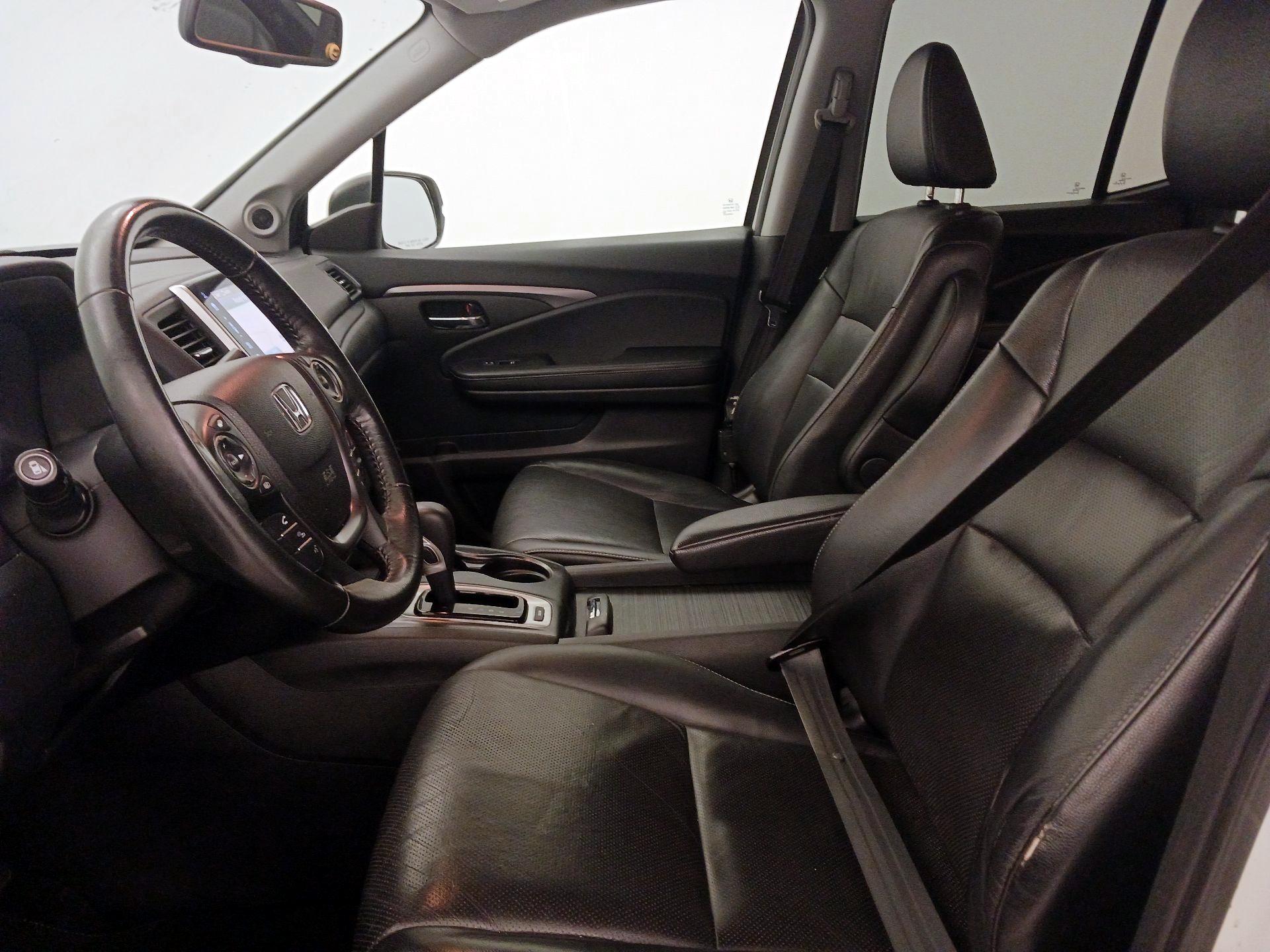 Thumbnail: 2017 Honda Ridgeline - 11