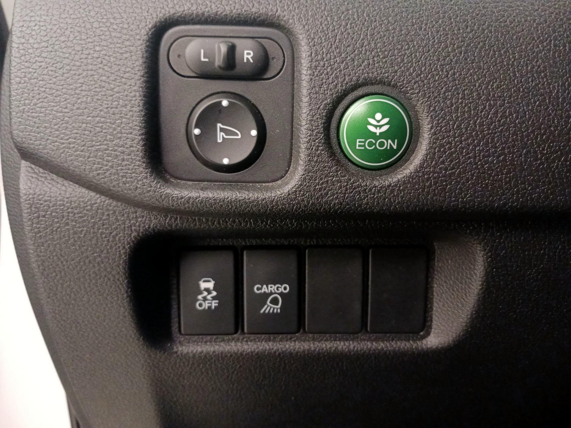 Thumbnail: 2017 Honda Ridgeline - 13