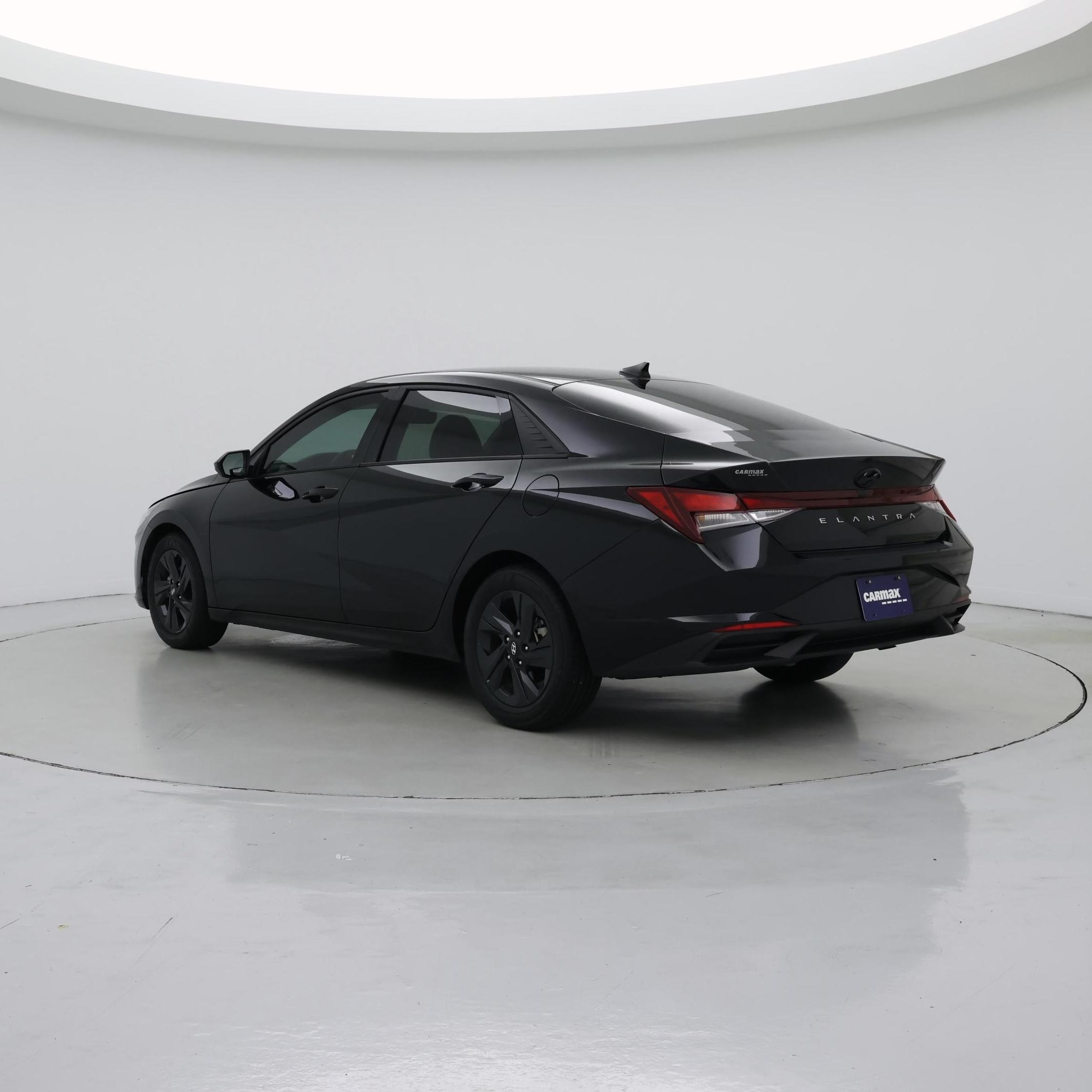 Thumbnail: 2023 Hyundai Elantra - 2