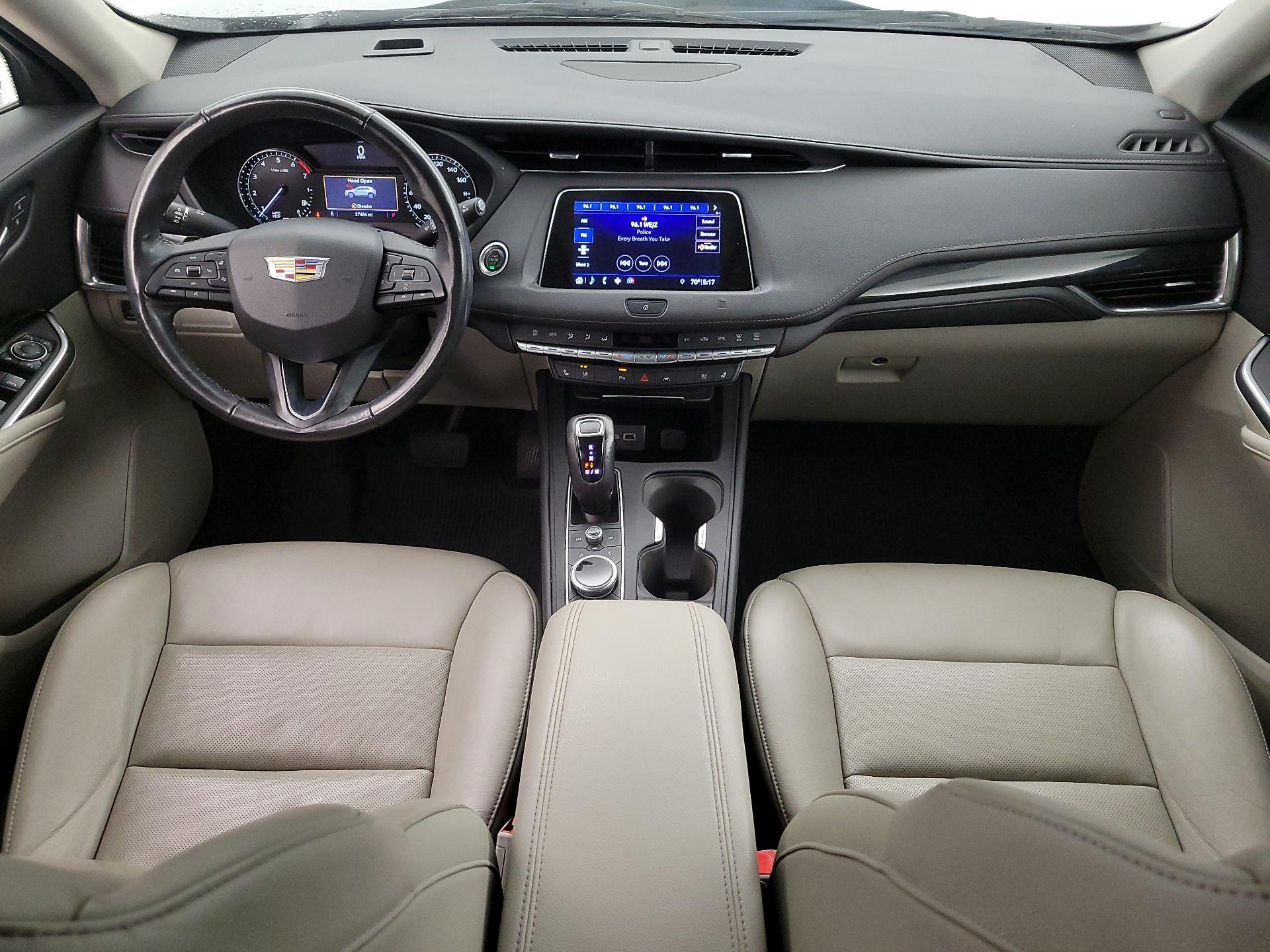 Thumbnail: 2019 Cadillac XT4 - 9
