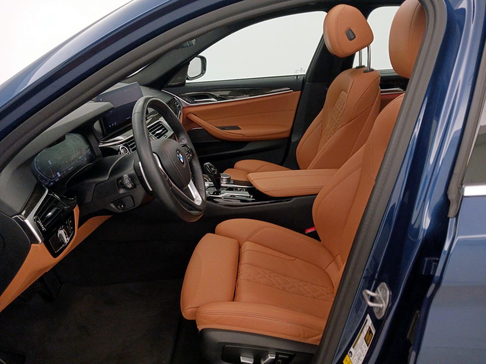 Thumbnail: 2021 BMW 5 Series - 11