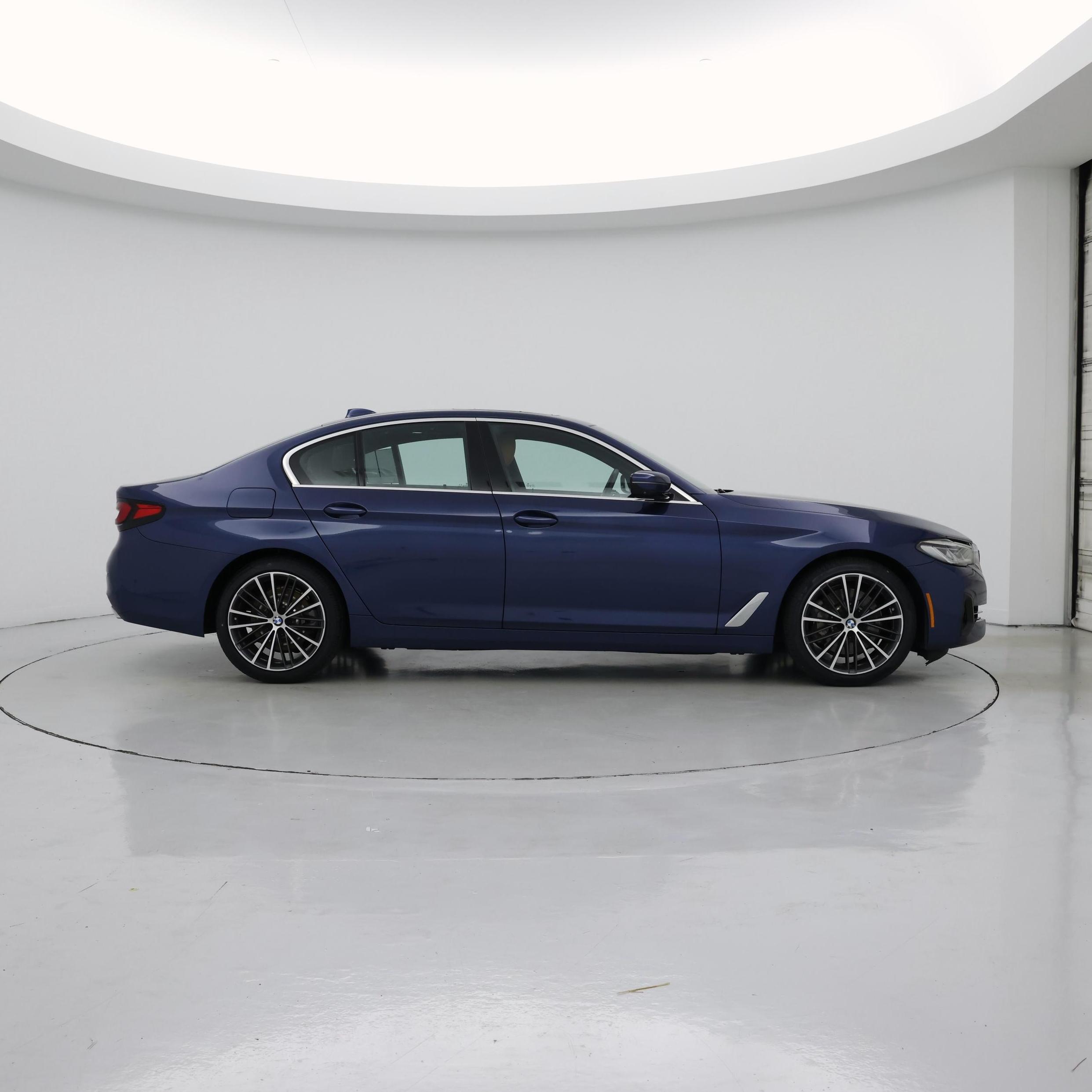 Thumbnail: 2021 BMW 5 Series - 7