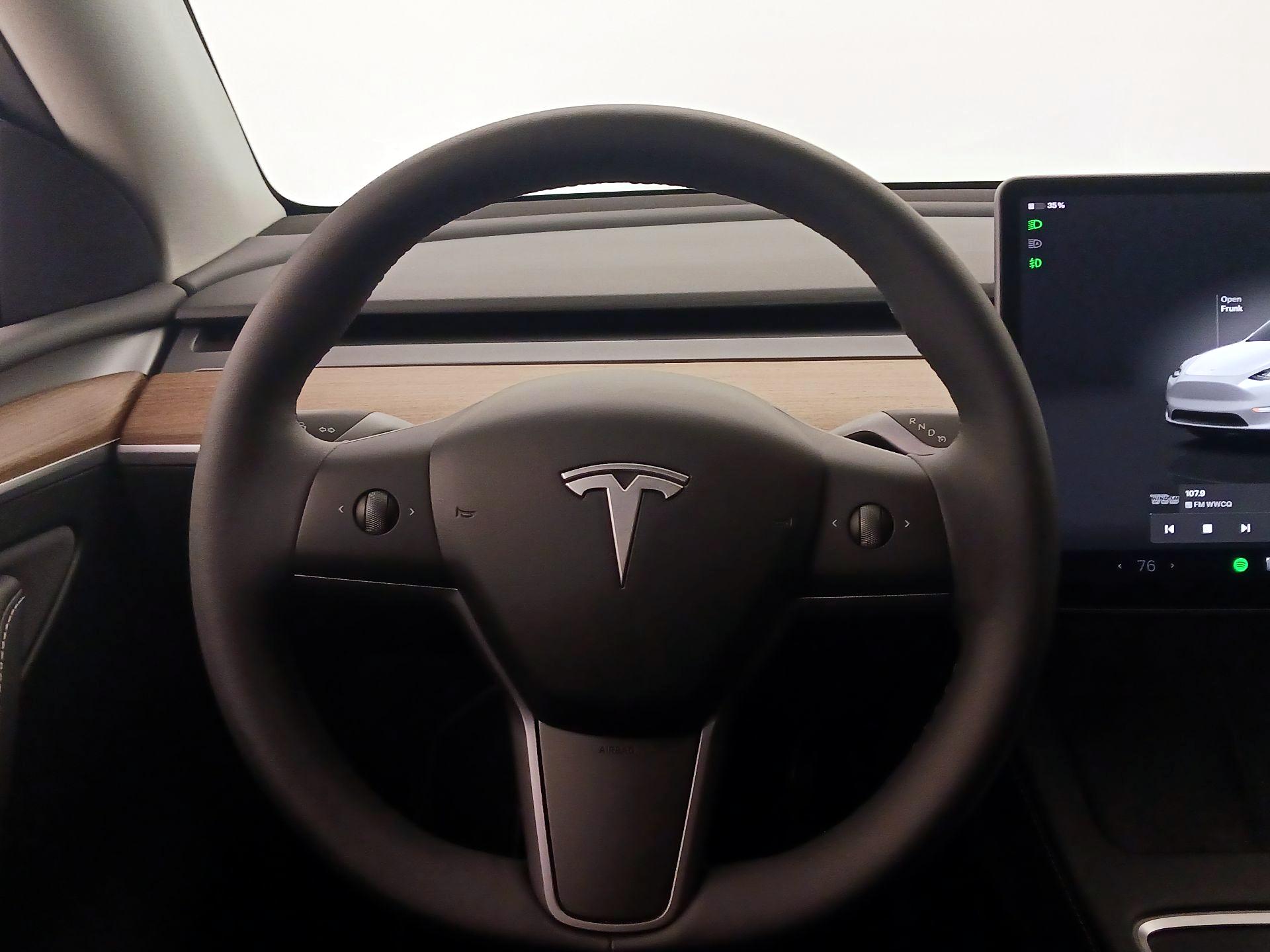 Thumbnail: 2023 Tesla Model Y - 10