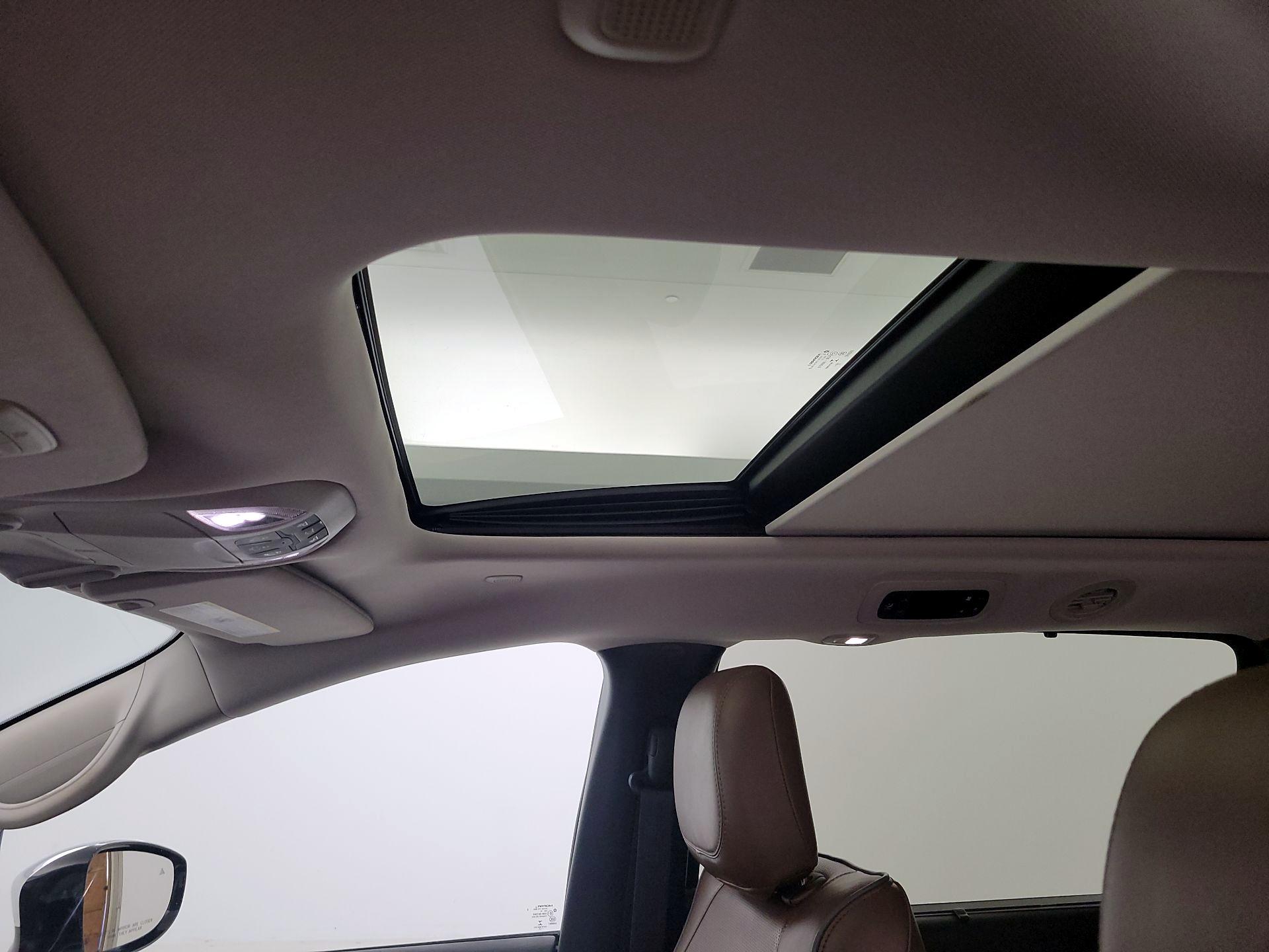 Thumbnail: 2017 Chrysler Pacifica - 20