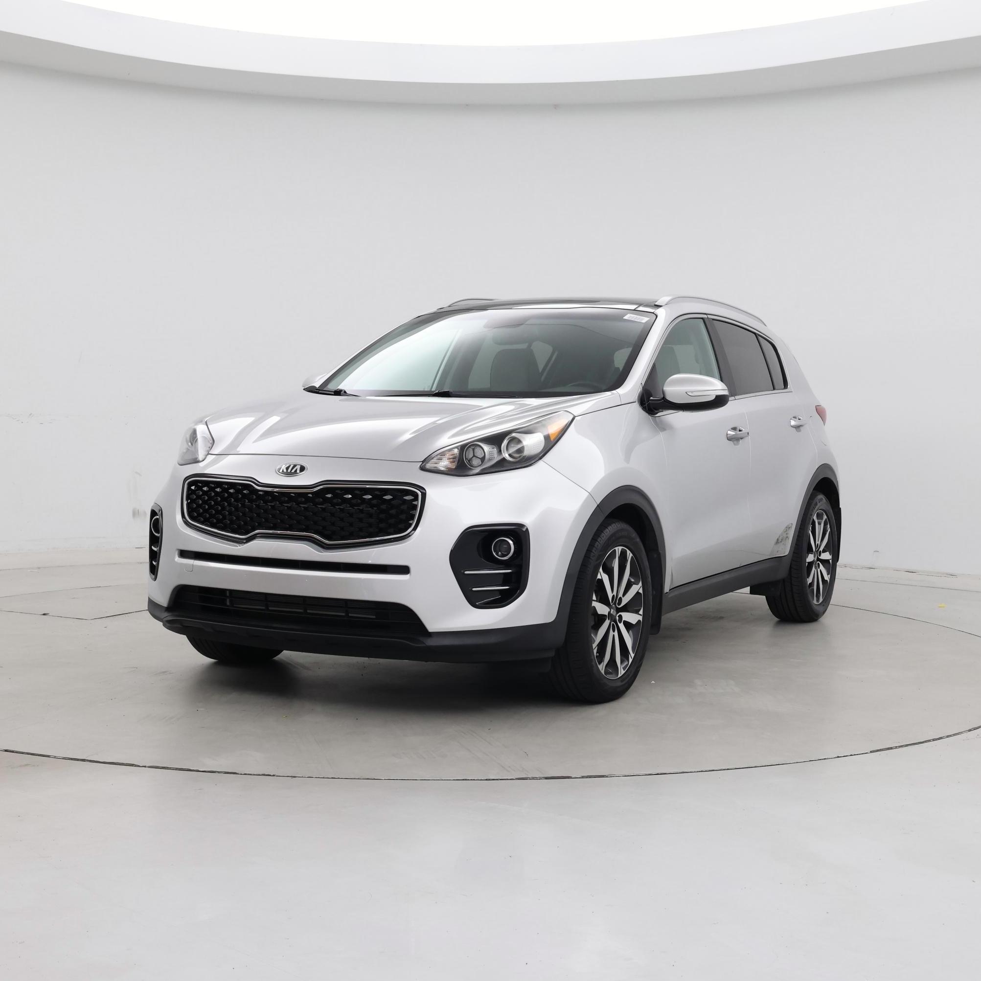 Thumbnail: 2017 Kia Sportage - 4