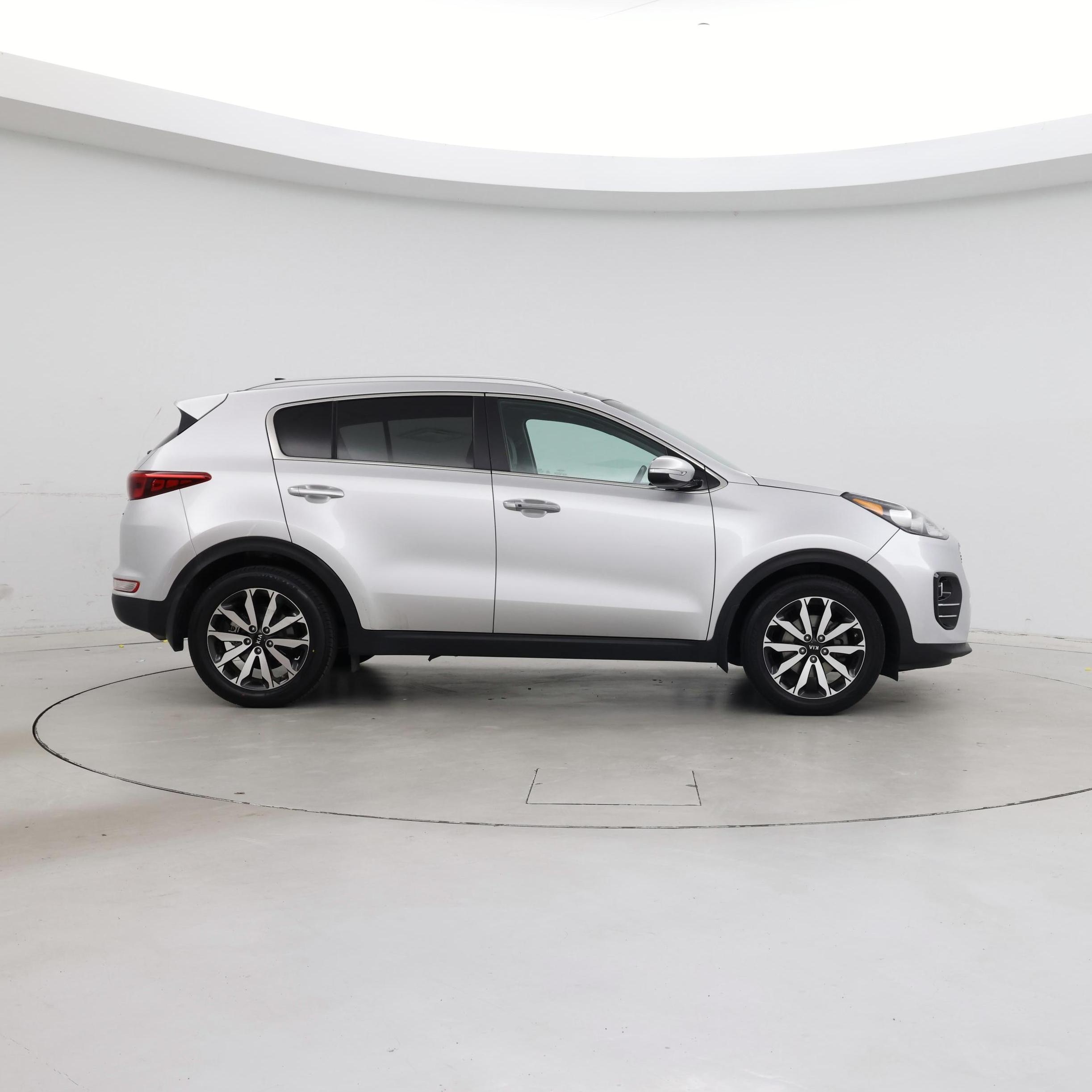 Thumbnail: 2017 Kia Sportage - 7