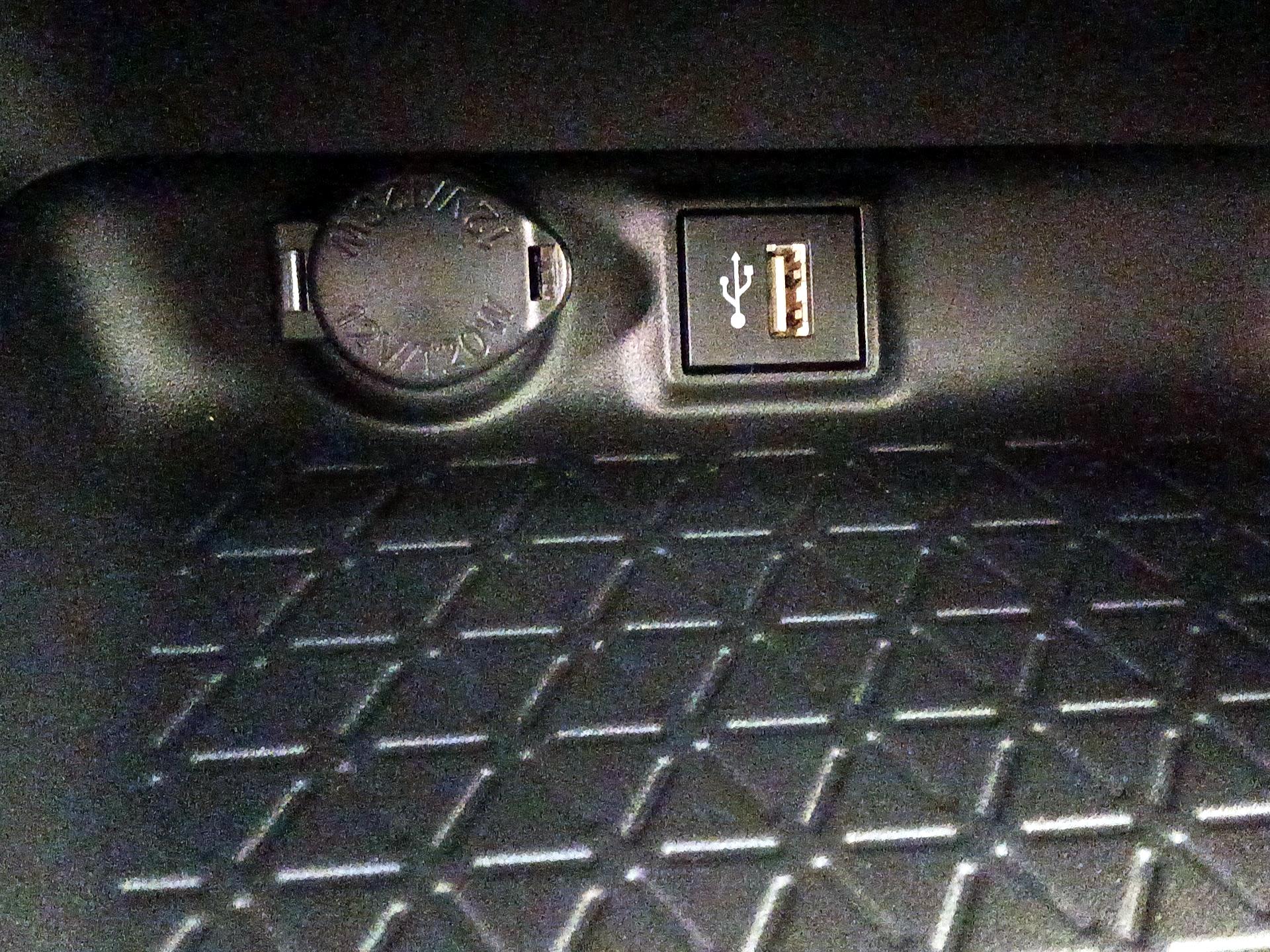 Thumbnail: 2023 Toyota RAV4 - 18