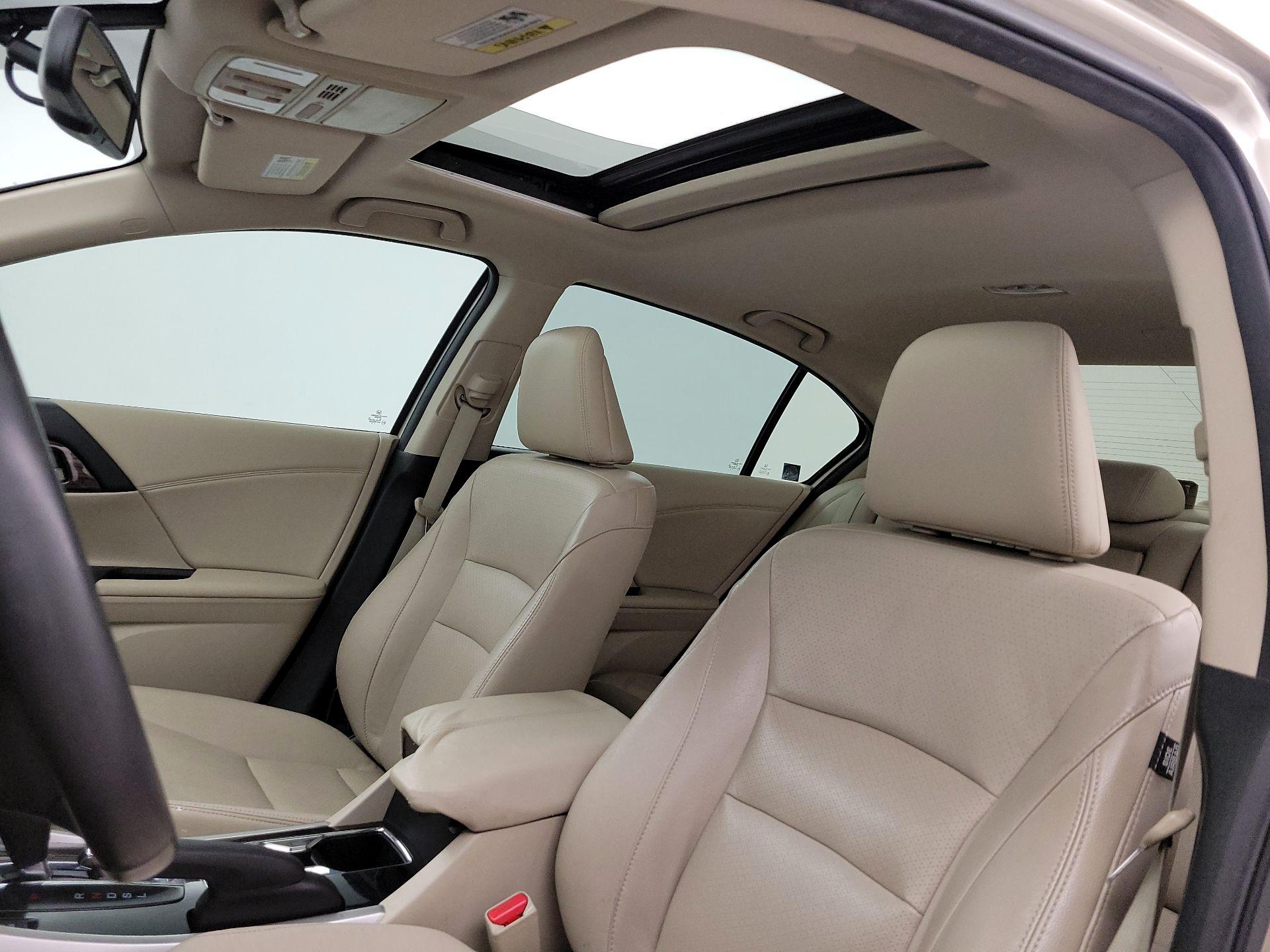 Thumbnail: 2016 Honda Accord - 19