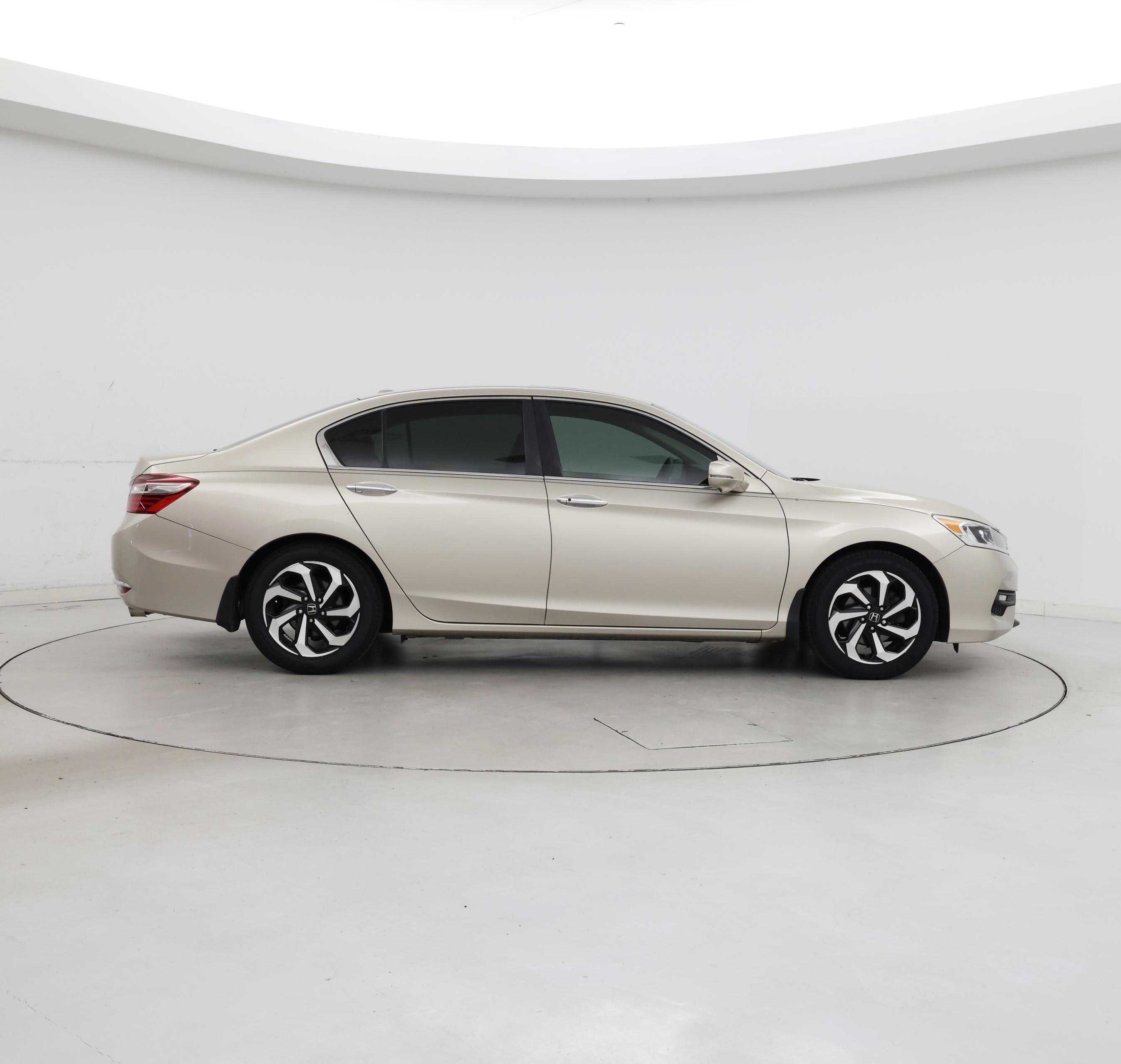 Thumbnail: 2016 Honda Accord - 7