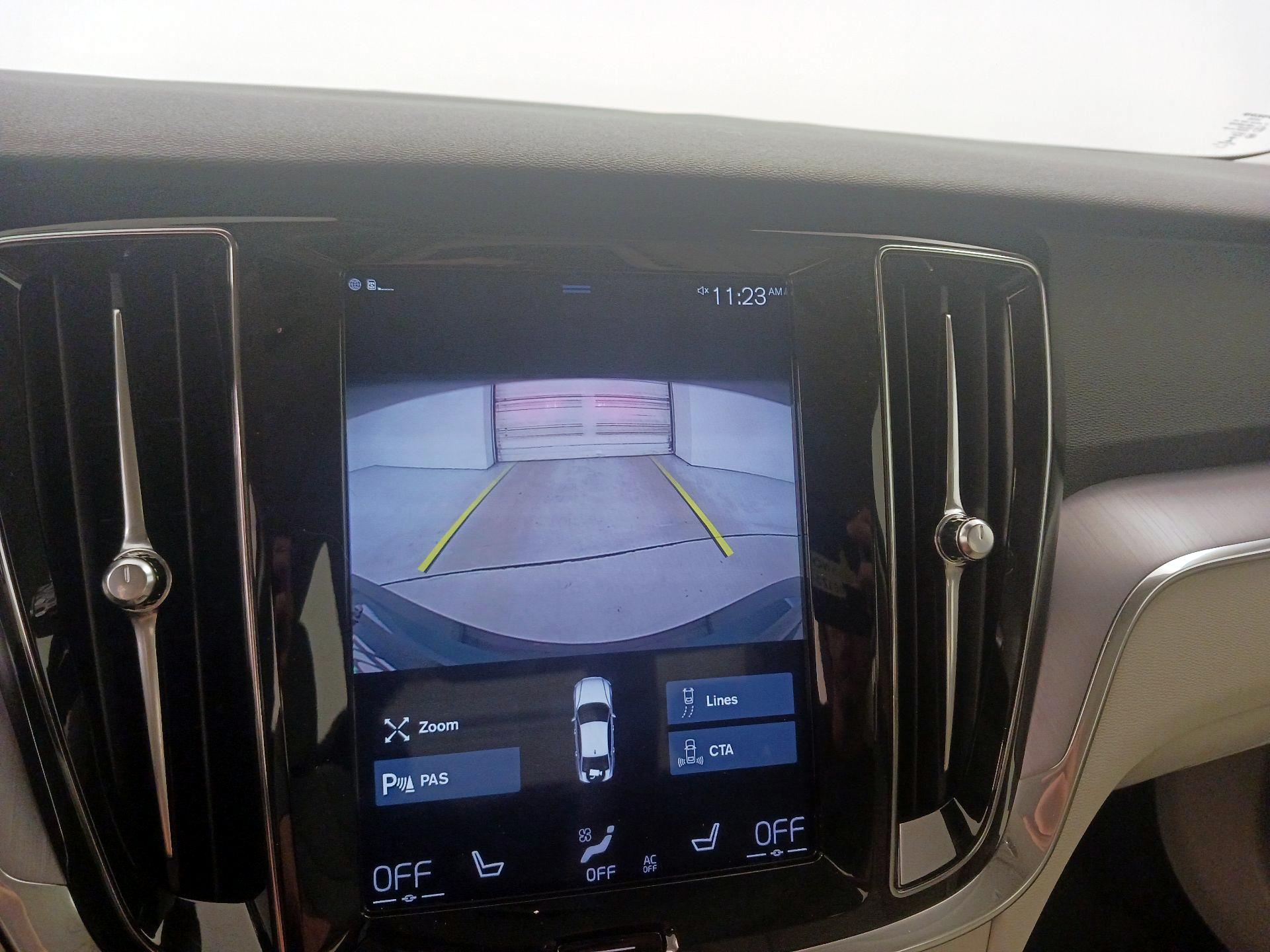 Thumbnail: 2020 Volvo S60 - 14