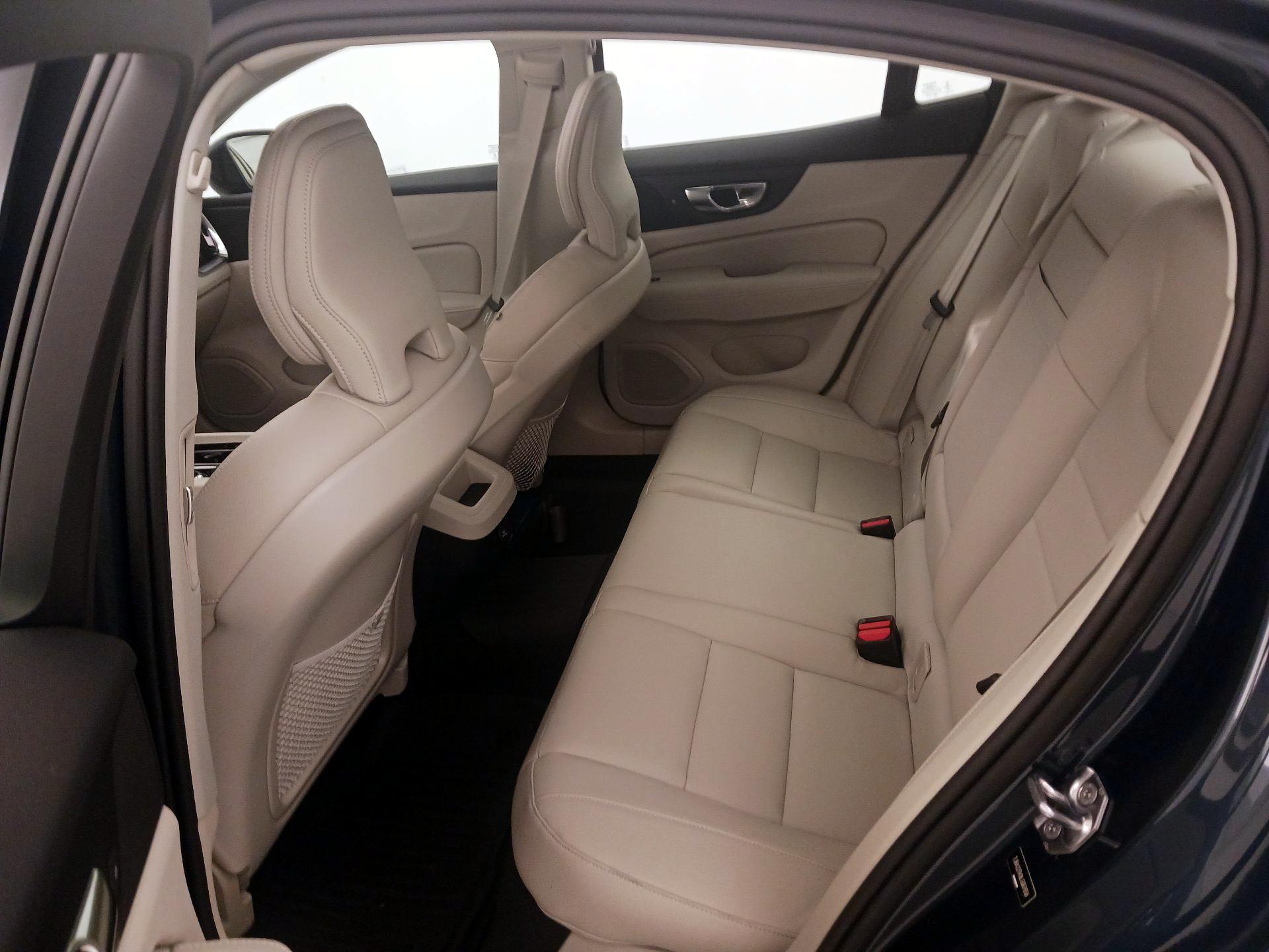 Thumbnail: 2020 Volvo S60 - 20