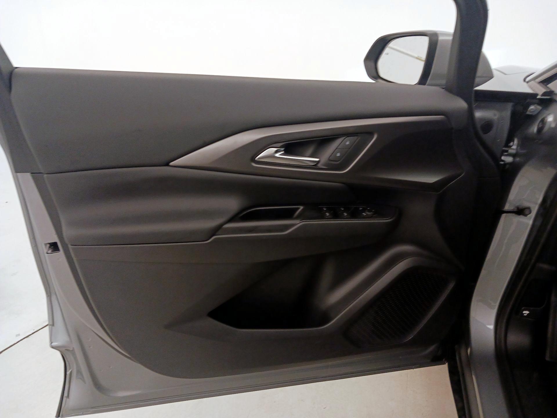 Thumbnail: 2025 Chevrolet Equinox - 12