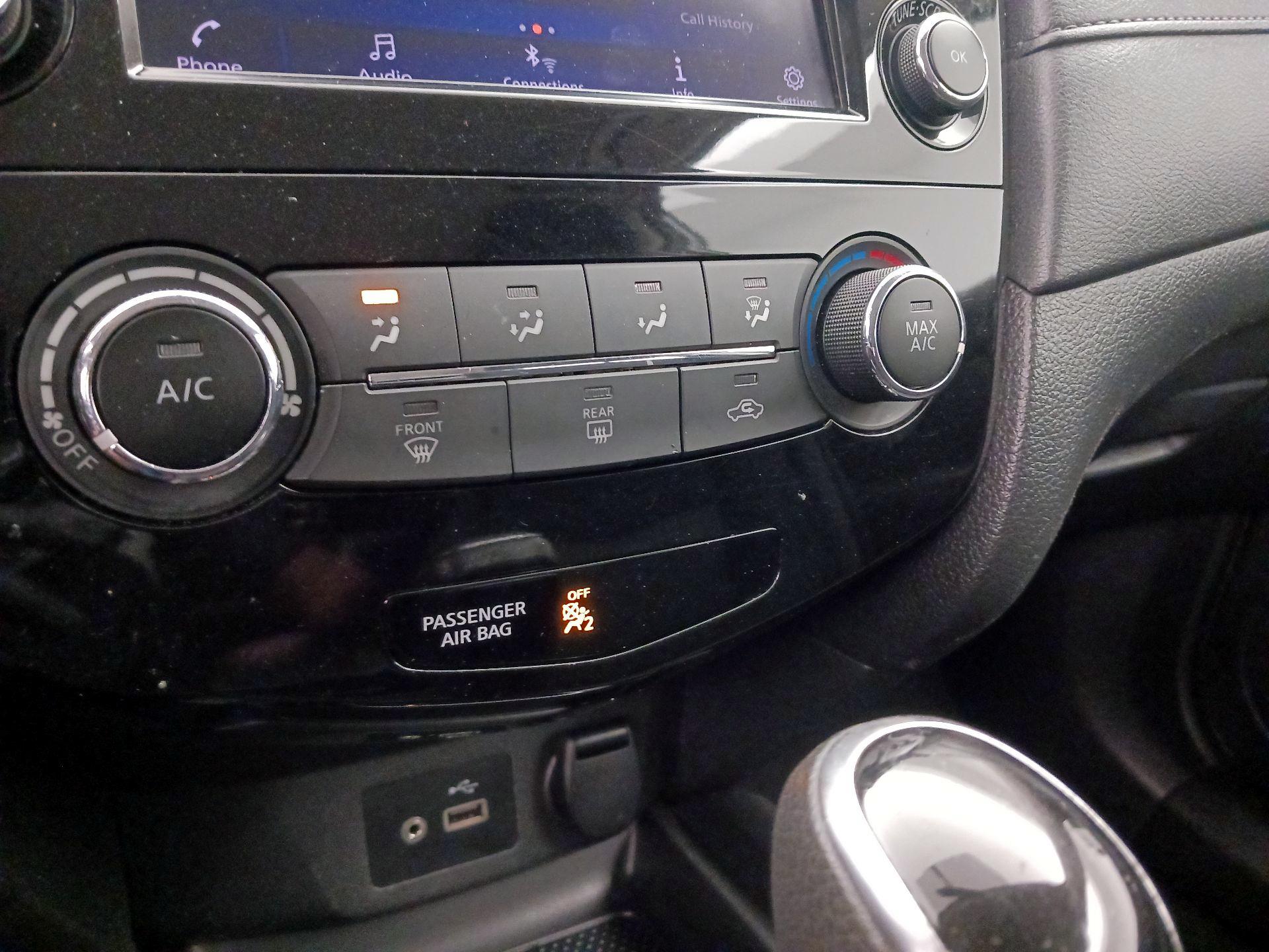 Thumbnail: 2018 Nissan Rogue - 16