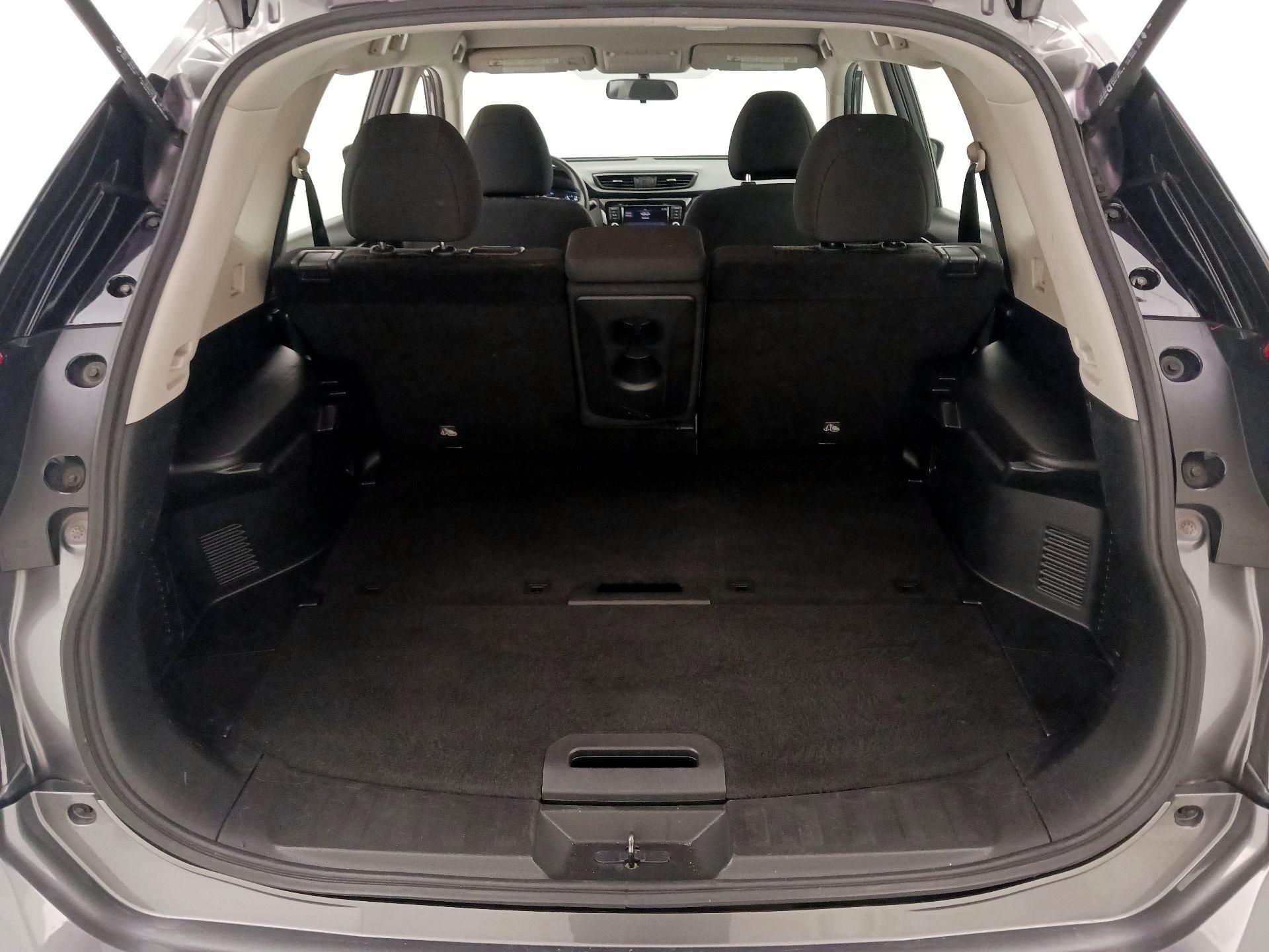 Thumbnail: 2018 Nissan Rogue - 20