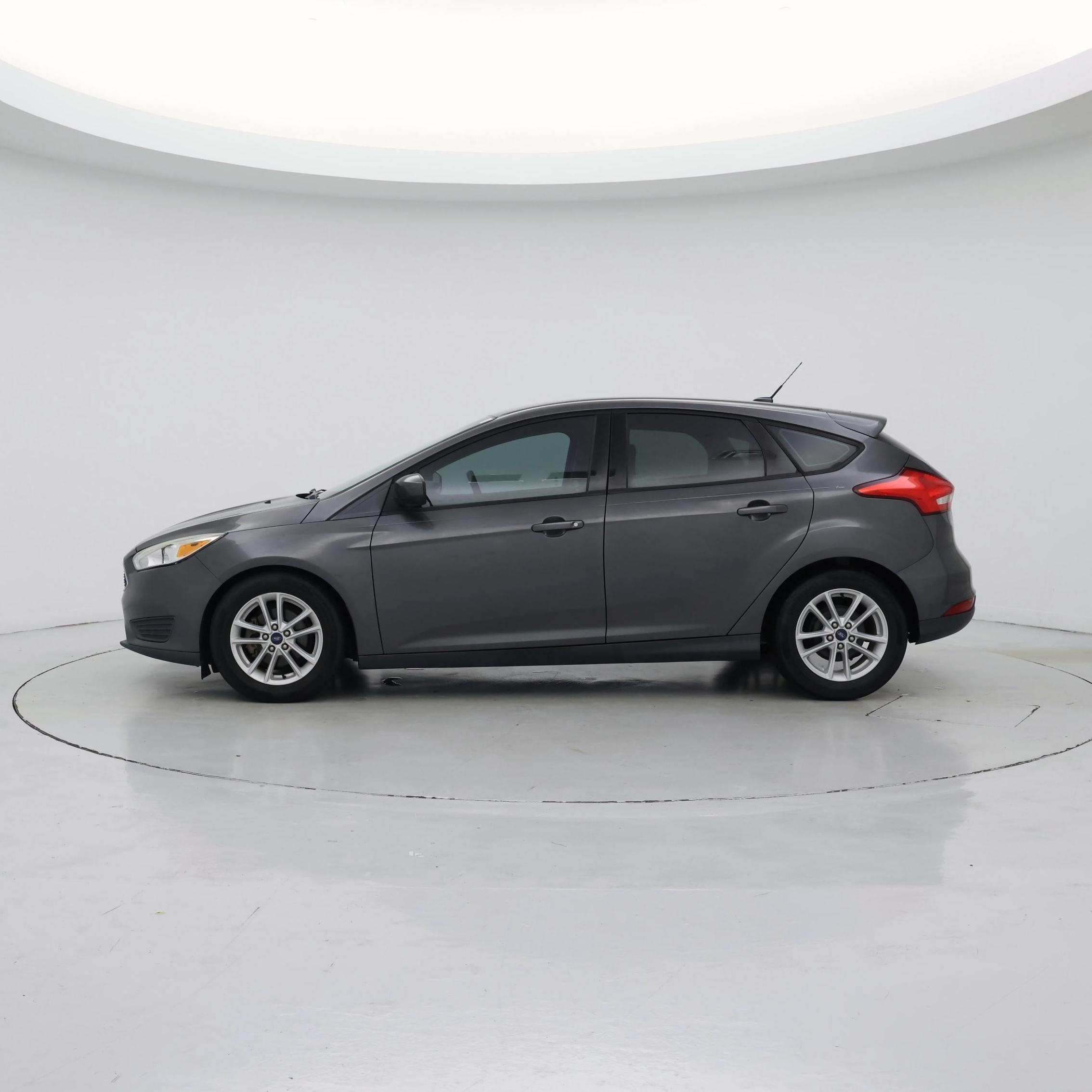Thumbnail: 2018 Ford Focus - 3