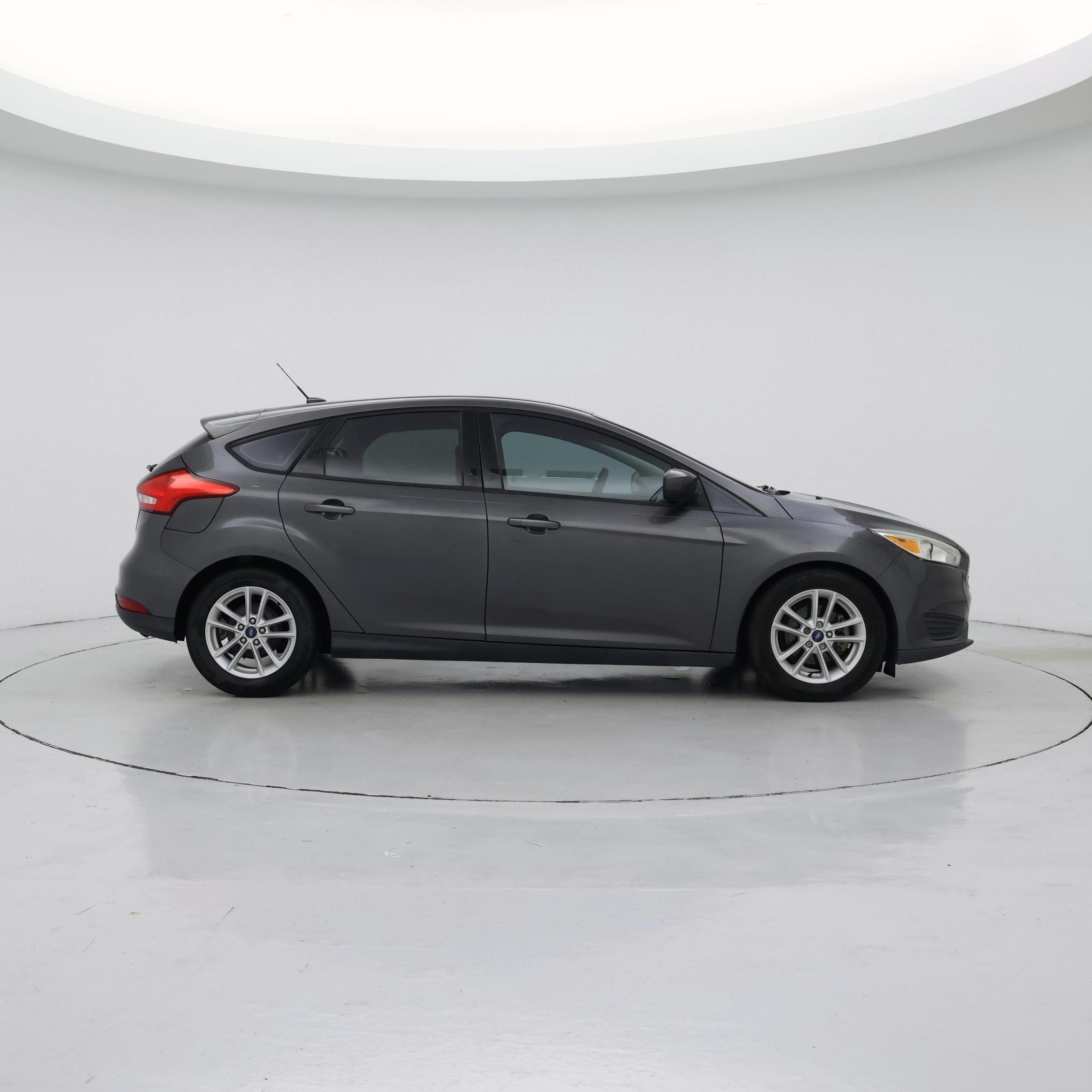 Thumbnail: 2018 Ford Focus - 7