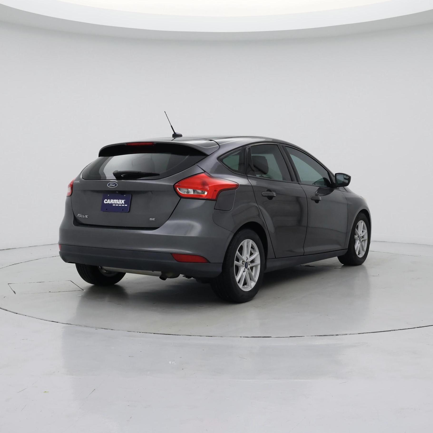 Thumbnail: 2018 Ford Focus - 8