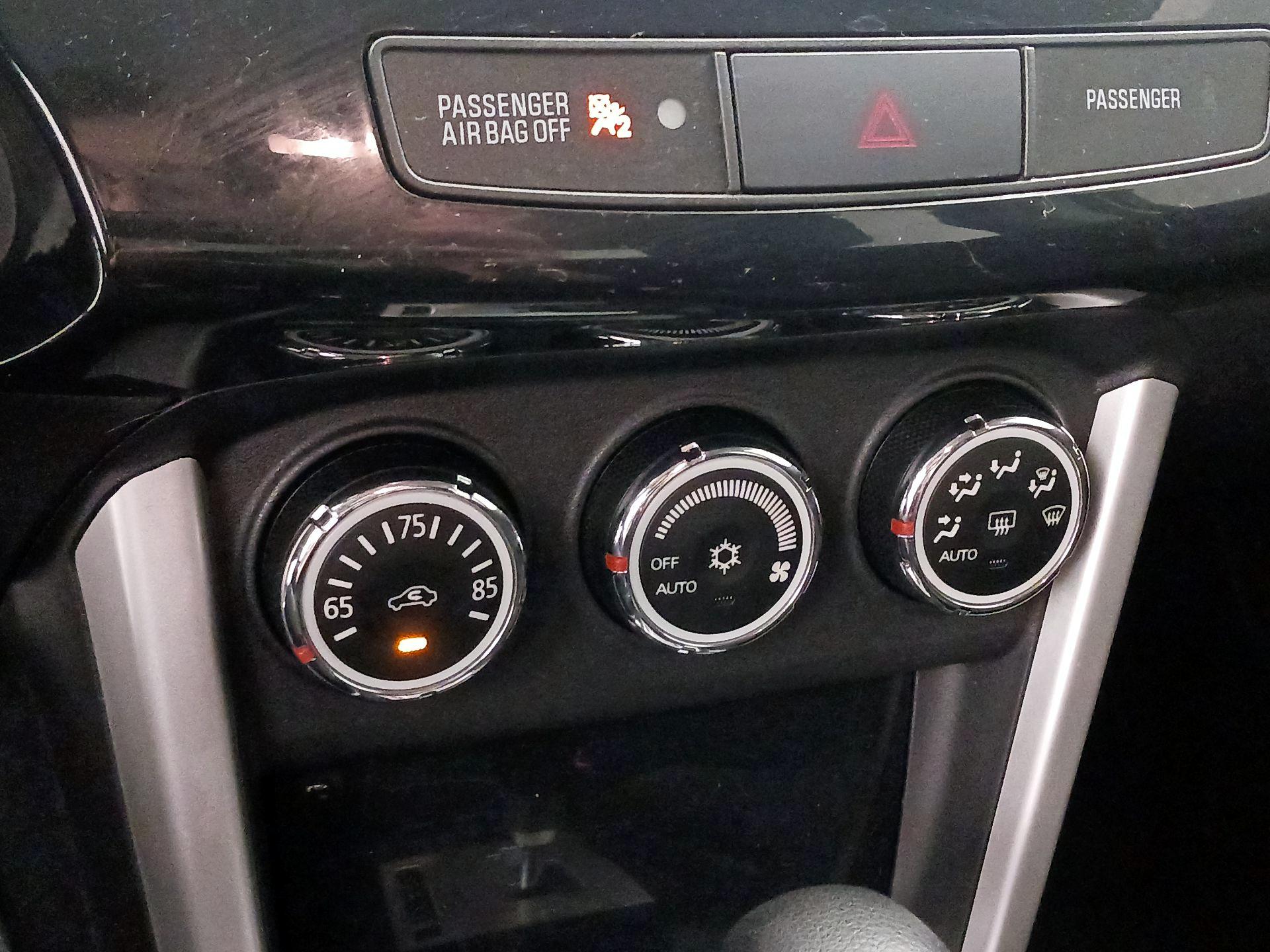 Thumbnail: 2017 Mitsubishi Lancer - 16