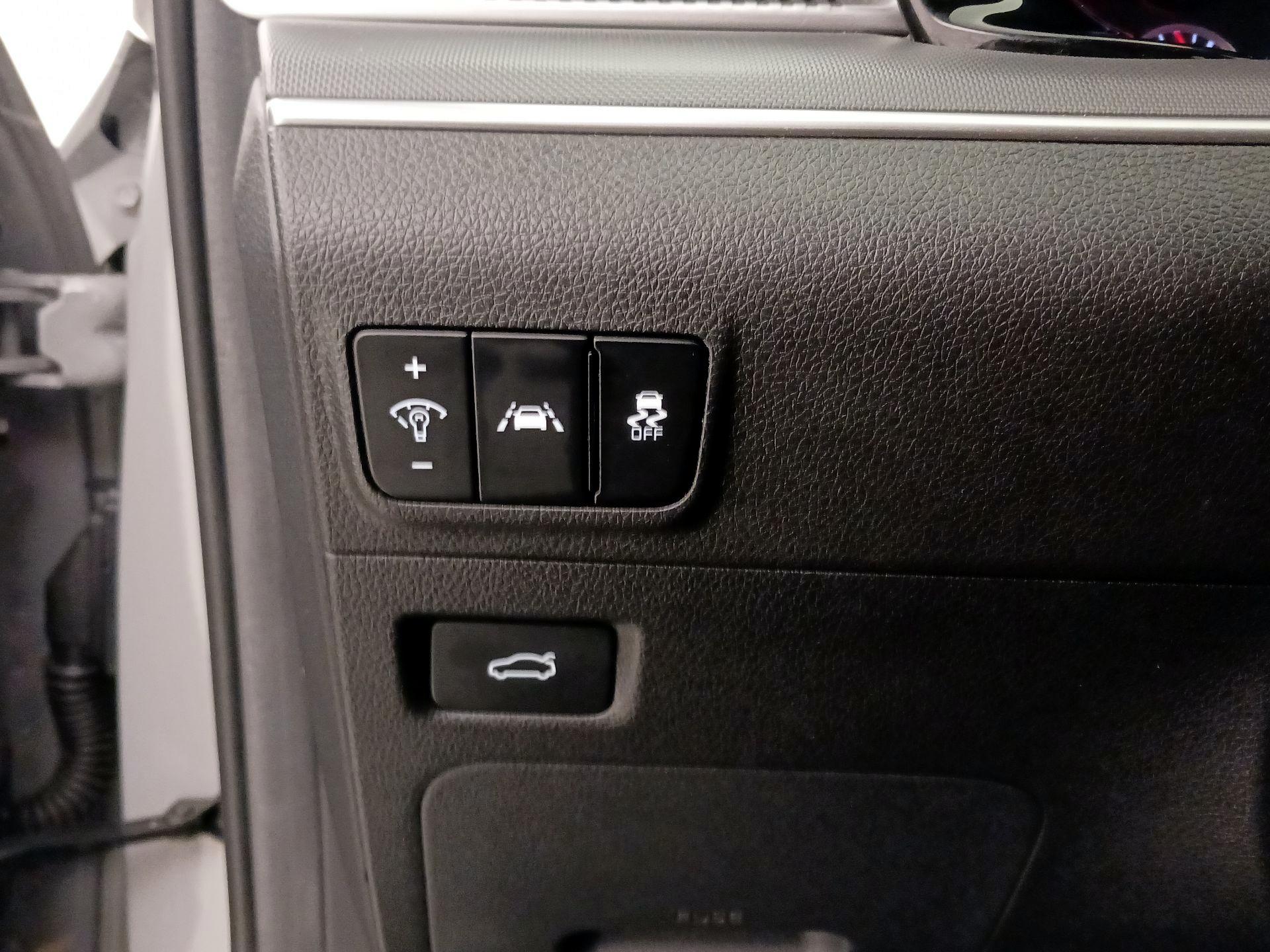 Thumbnail: 2023 Kia K5 - 13